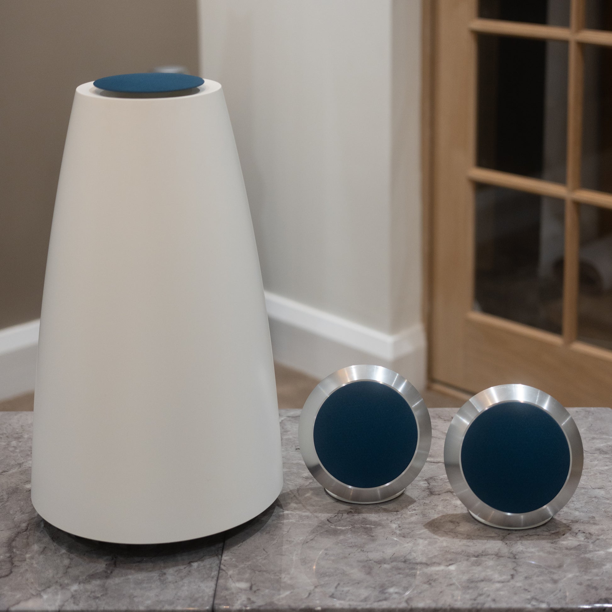 Bang & Olufsen | B&O Beolab 14 (Subwoofer + Table Standing Speakers) WHITE+BLUE