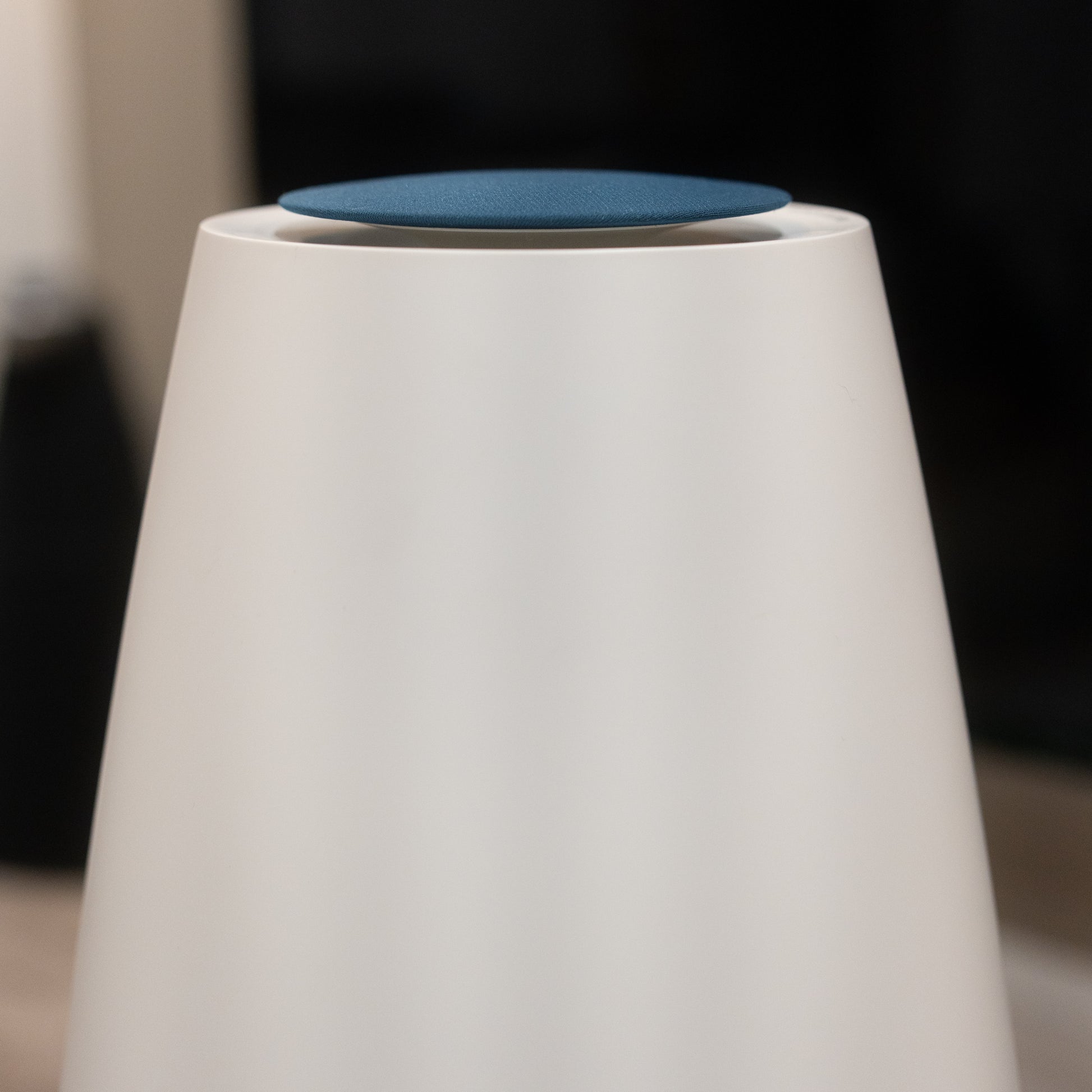 Bang & Olufsen | B&O Beolab 14 (Subwoofer + Table Standing Speakers) WHITE+BLUE