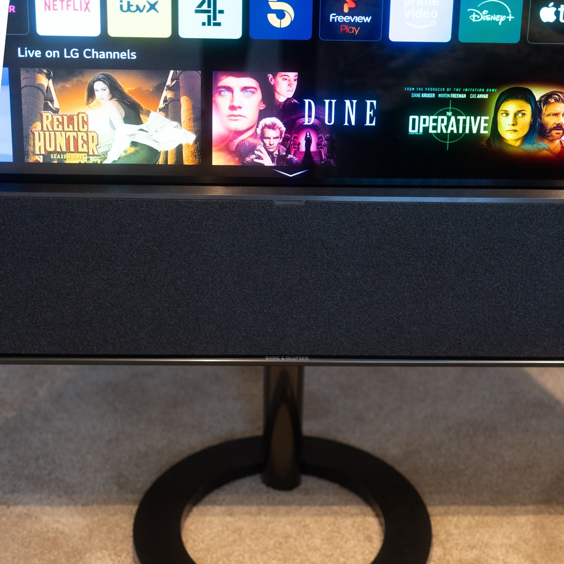 Bang & Olufsen | B&O Beovision Contour 48″ MK2 - Anthracite & Grey Mélange