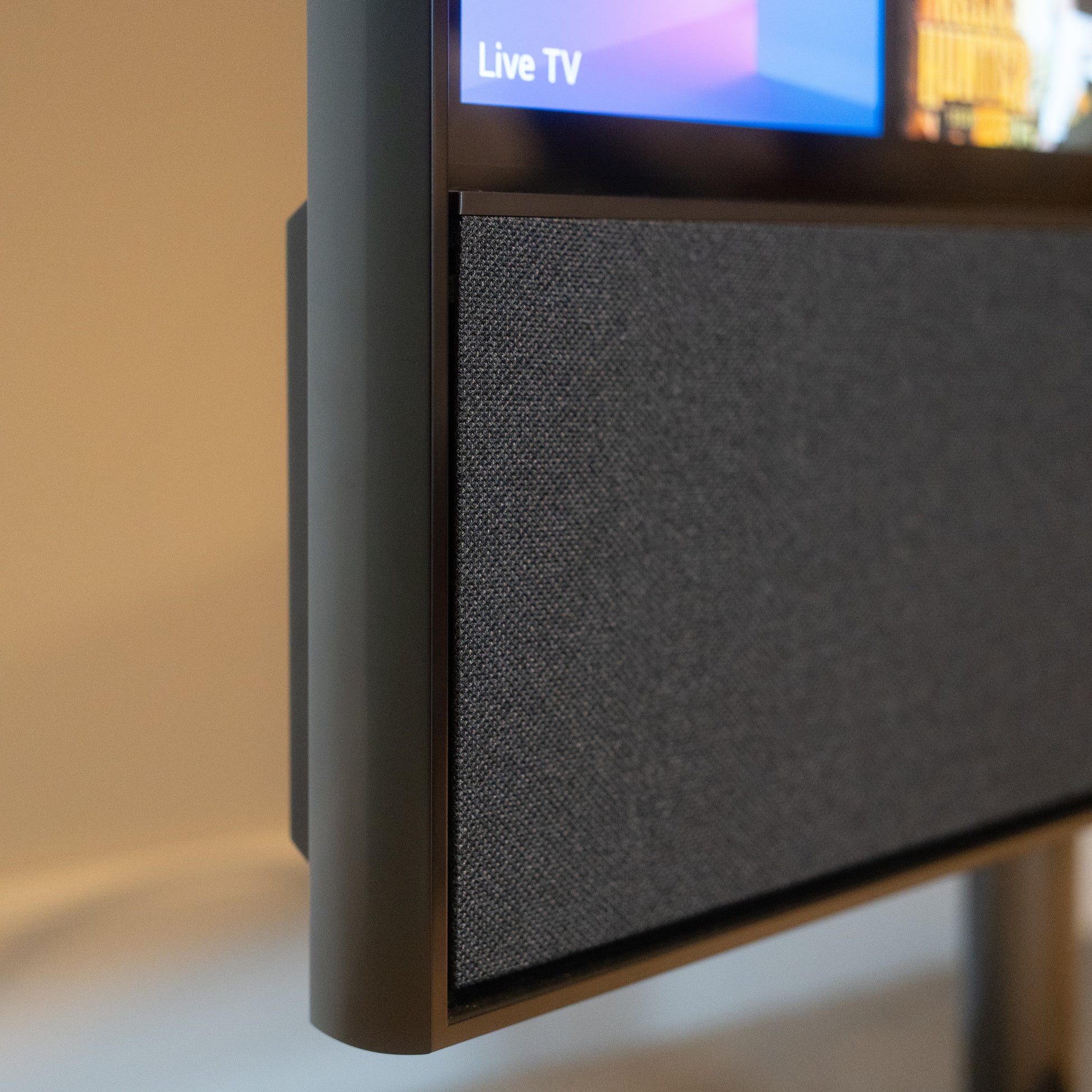 Bang & Olufsen | B&O Beovision Contour 48″ MK2 - Anthracite & Grey Mélange