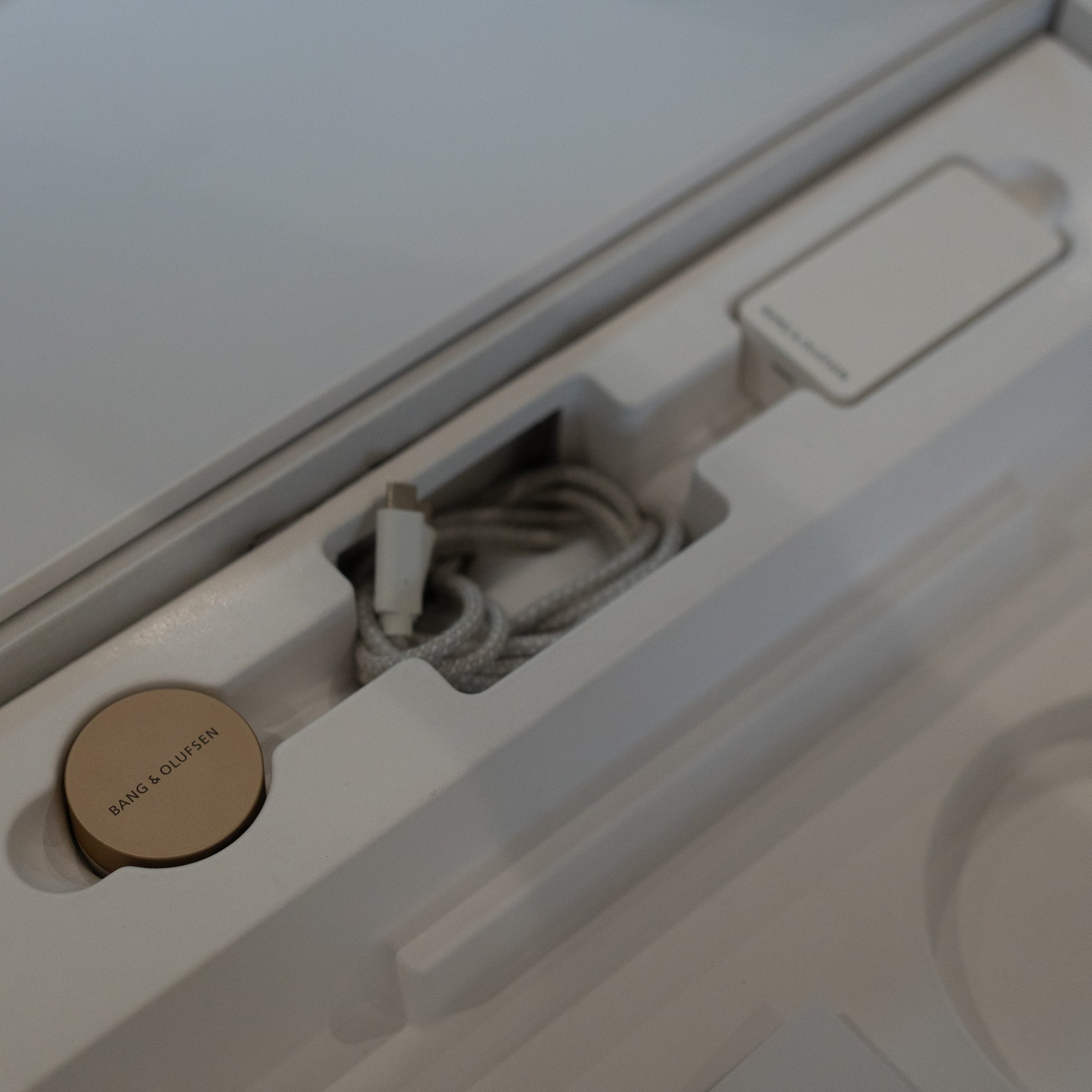 Bang & Olufsen | B&O Beosound Level - Gold Tone/Light Oak