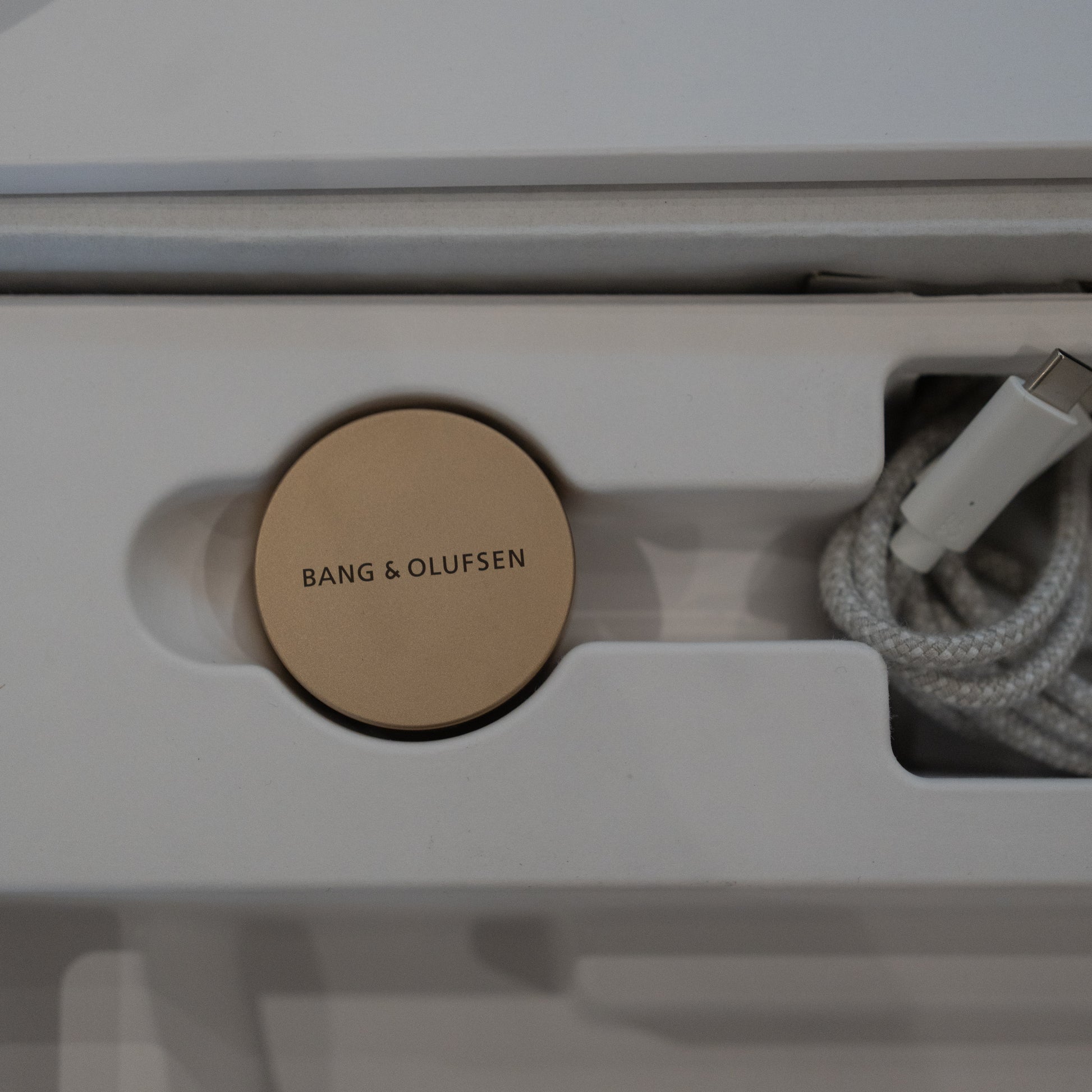 Bang & Olufsen | B&O Beosound Level - Gold Tone/Light Oak