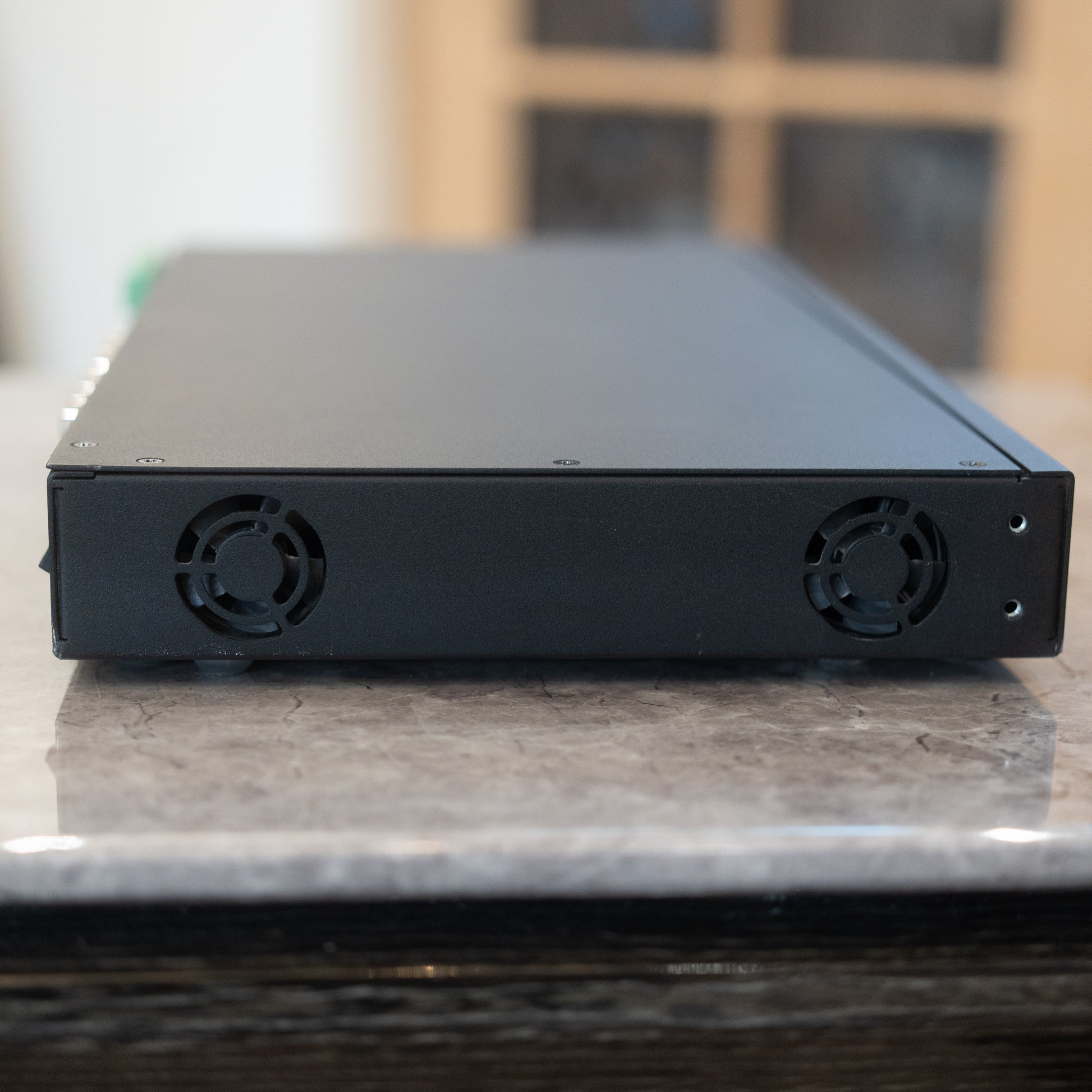 Bang & Olufsen | B&O Beoamp 16 (8 Zone Amplifier) Type: 9709