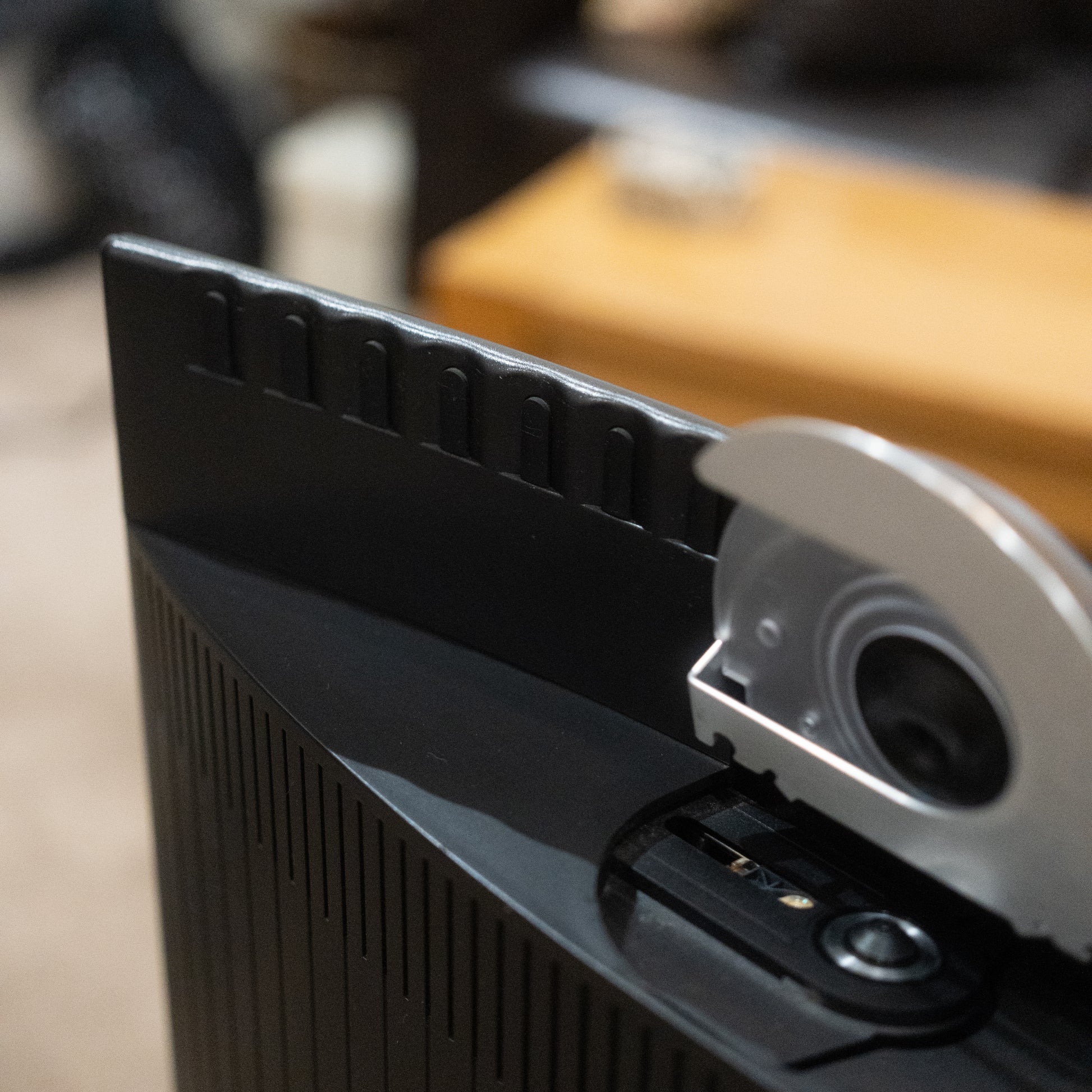 Bang & Olufsen | B&O Beosound 1 (Inc. Stand & Beo4)