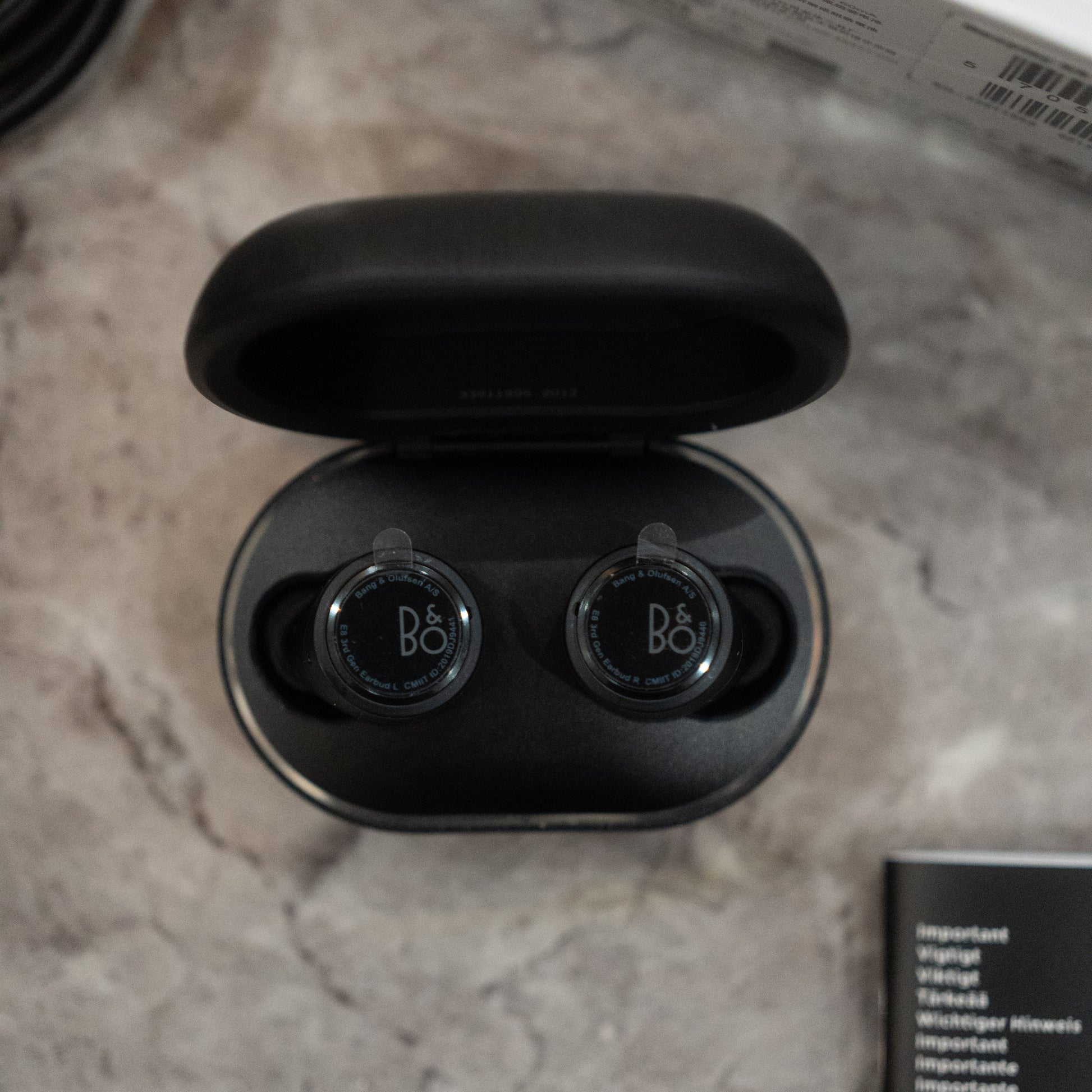 Bang & Olufsen | Beoplay E8 - 3rd Gen - Black