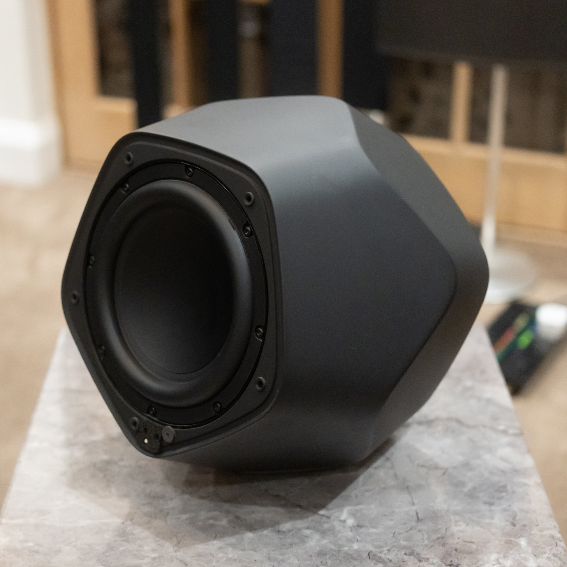 Bang & Olufsen | B&O BeoLab 19 - Subwoofer (WiSA) - Black/Aluminium