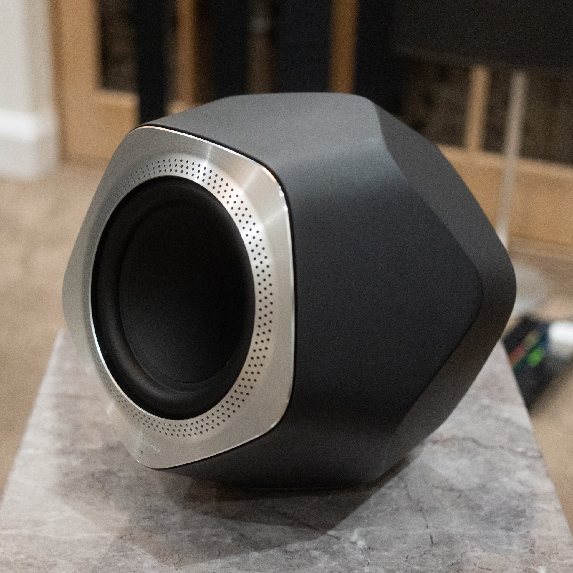 Bang & Olufsen | B&O BeoLab 19 - Subwoofer (WiSA) - Black/Aluminium