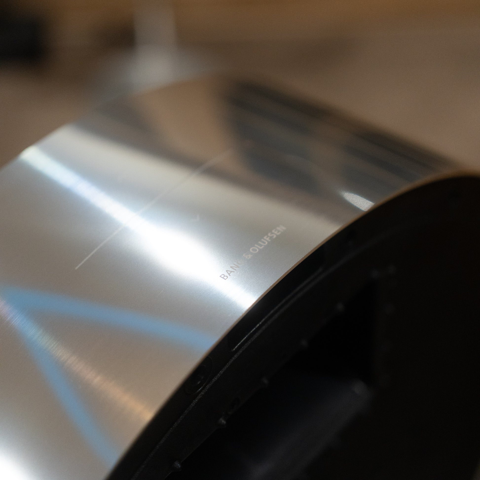 Bang & Olufsen | B&O Beosound Edge (Alu/Black)