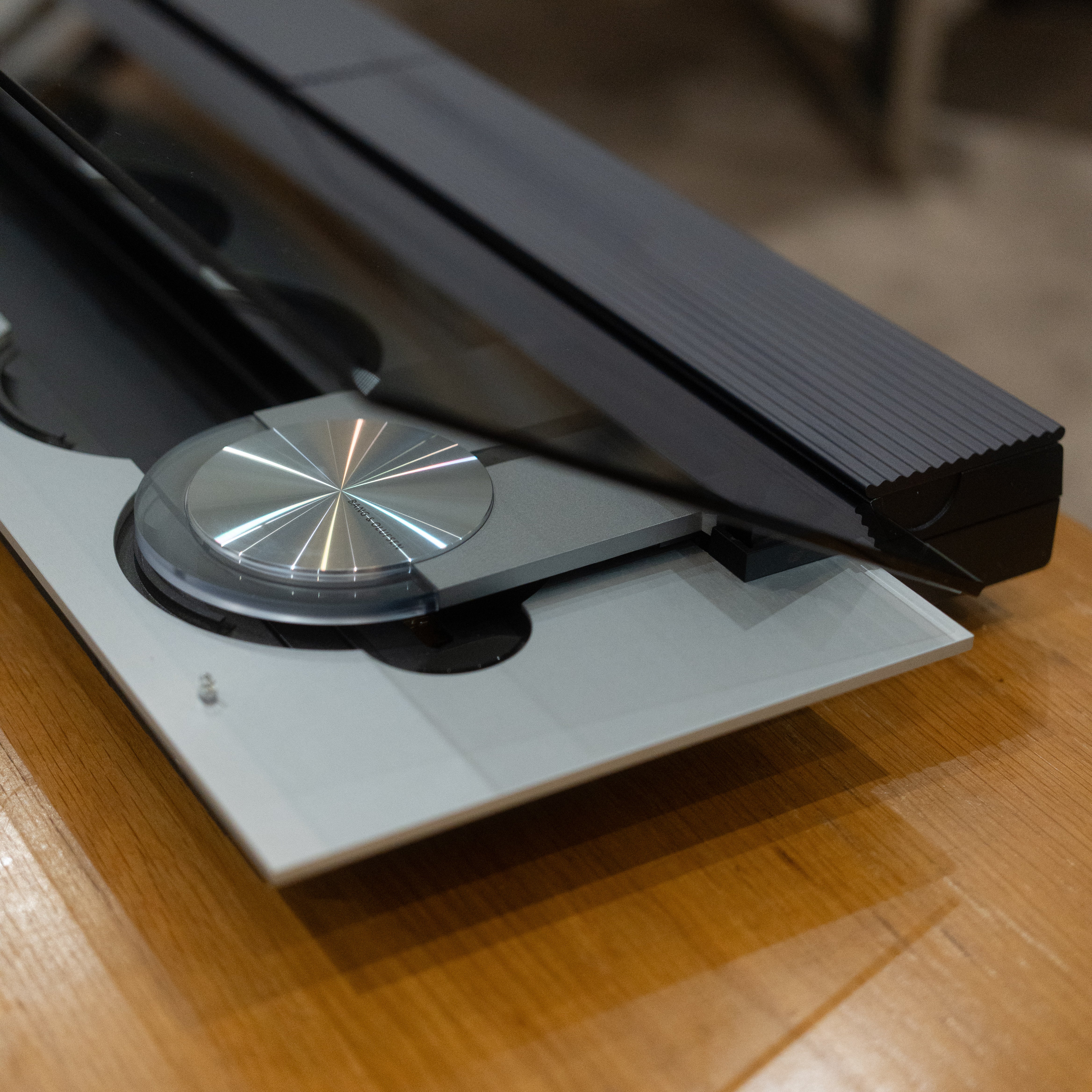 Bang & Olufsen | B&O BeoSound 9000 MK3 – BeoVerse