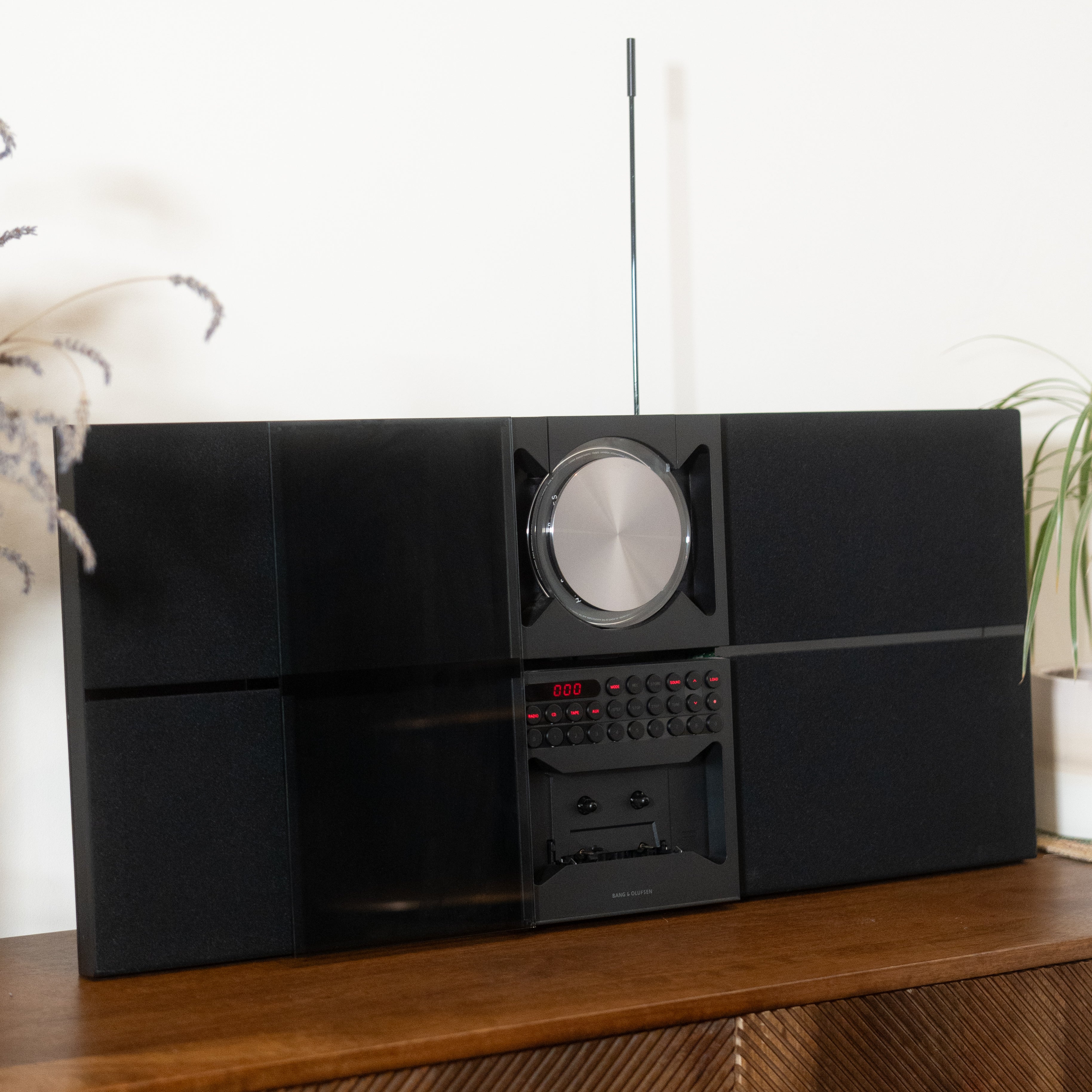 Bang & Olufsen | B&O BeoSound Century