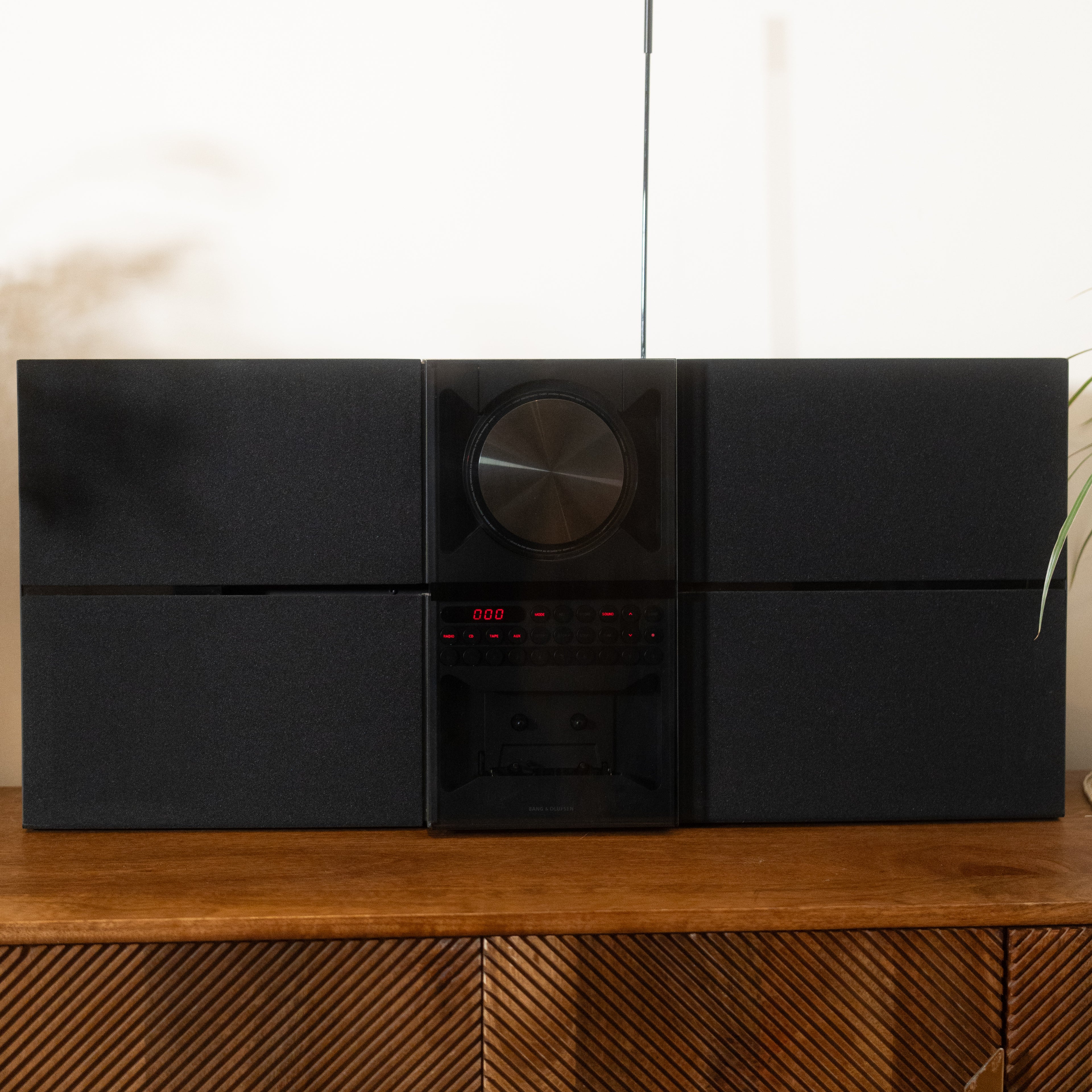 Bang & Olufsen | B&O BeoSound Century