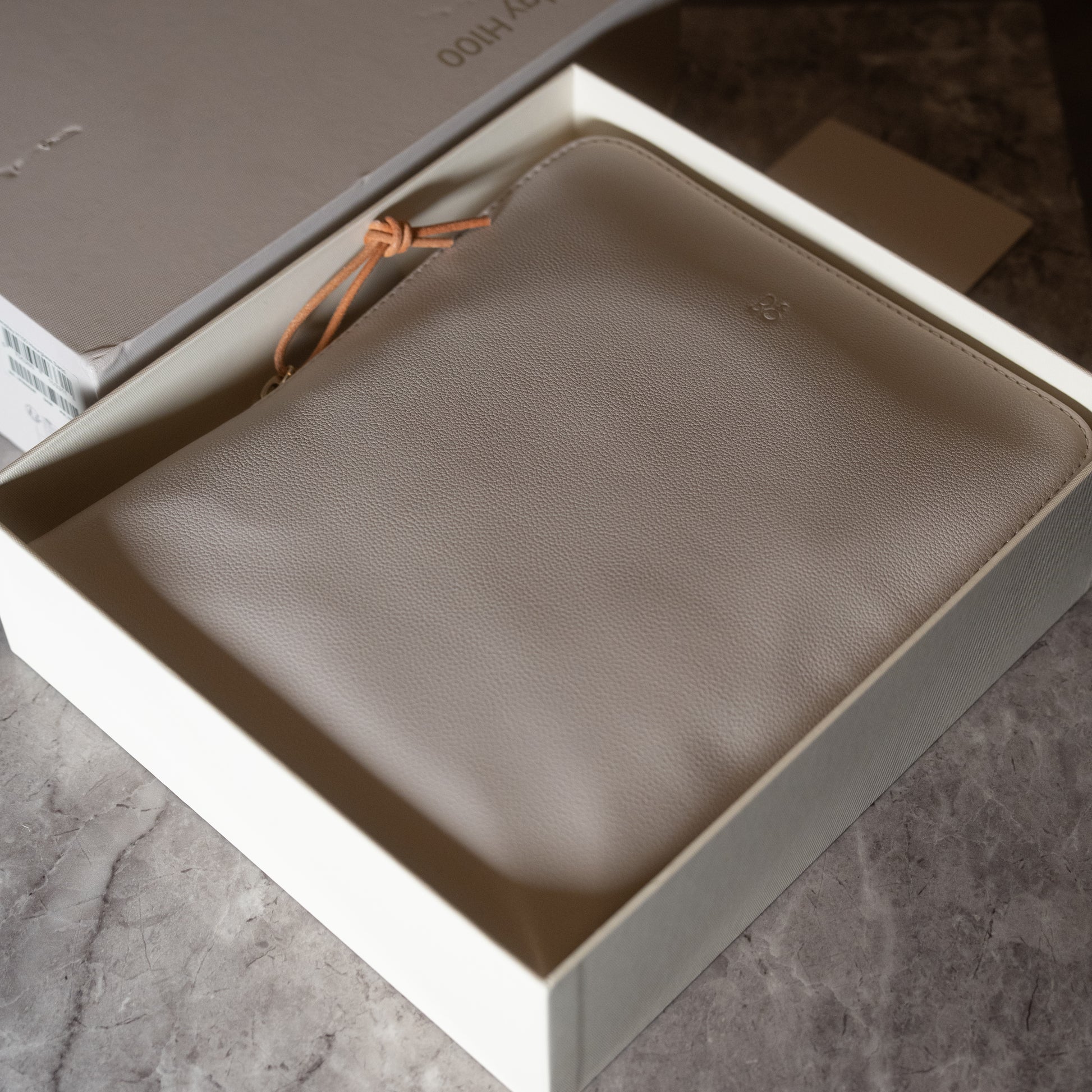 Bang & Olufsen | B&O BeoPlay H100 (Hourglass Sand)