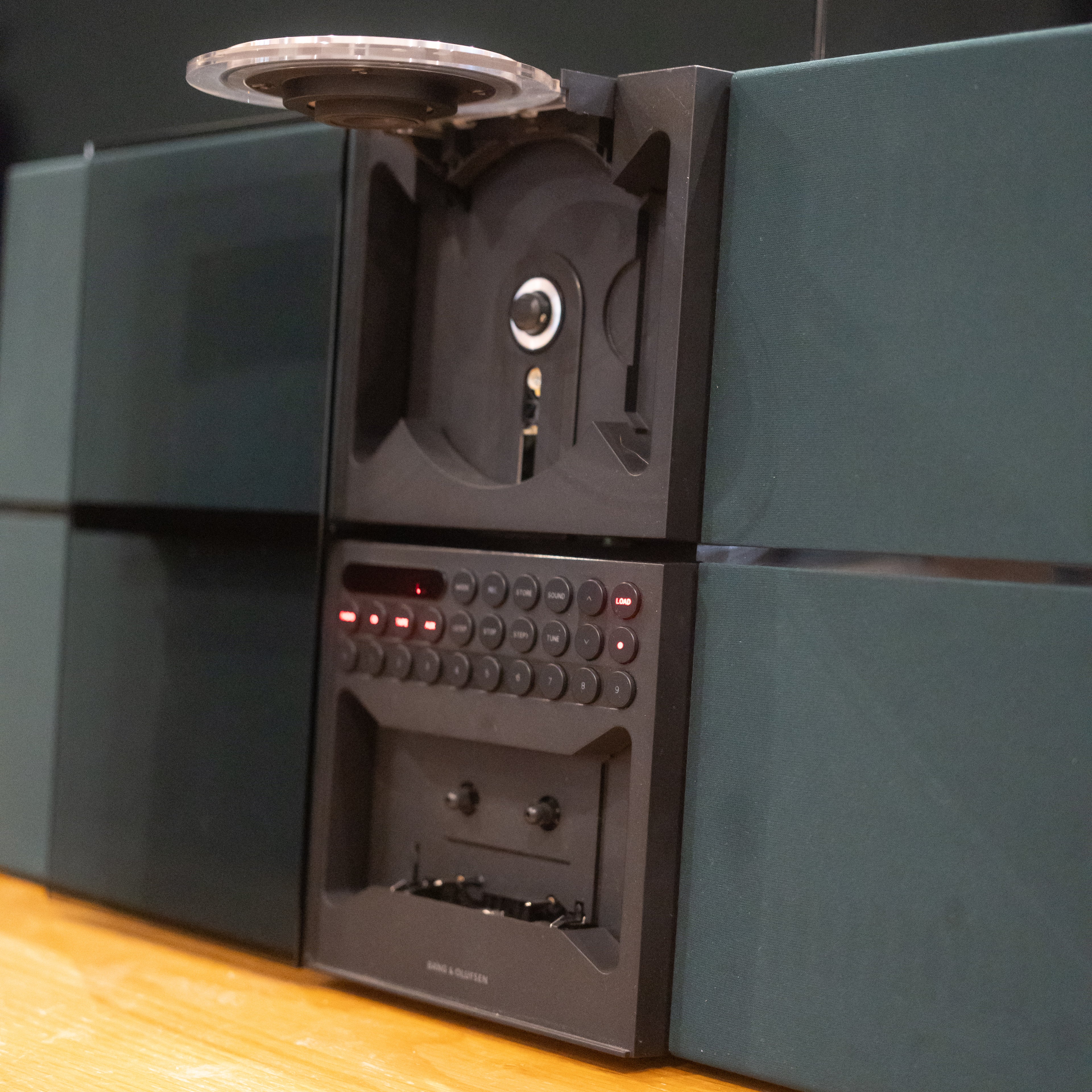 Bang & Olufsen | B&O BeoSound Century