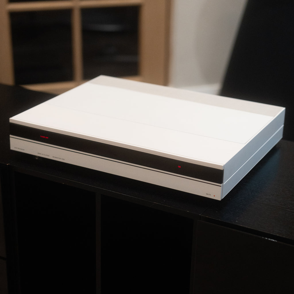 Bang & Olufsen | B&O BeoMaster 5500 - Limited Edition White
