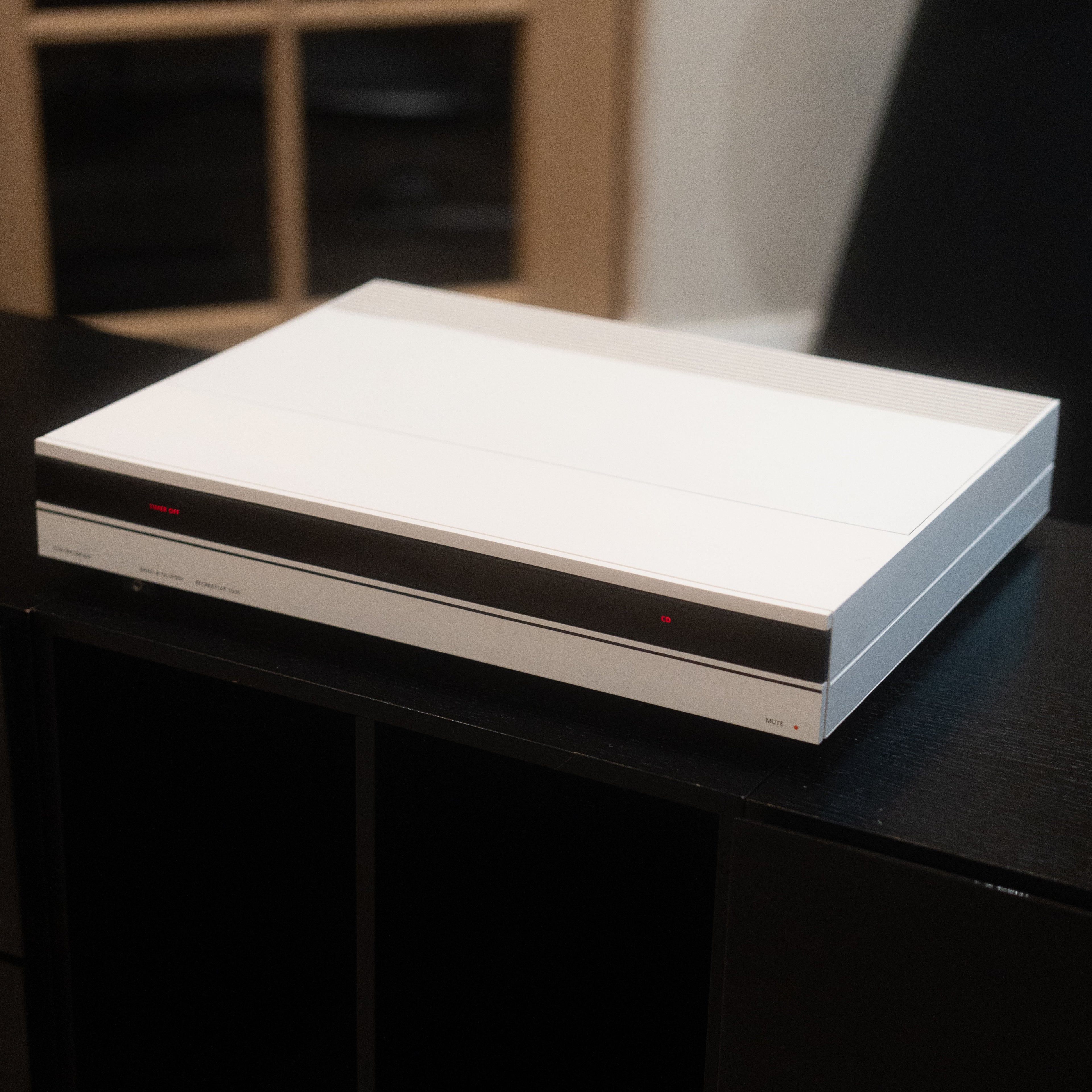 Bang & Olufsen | B&O BeoMaster 5500 - Limited Edition White