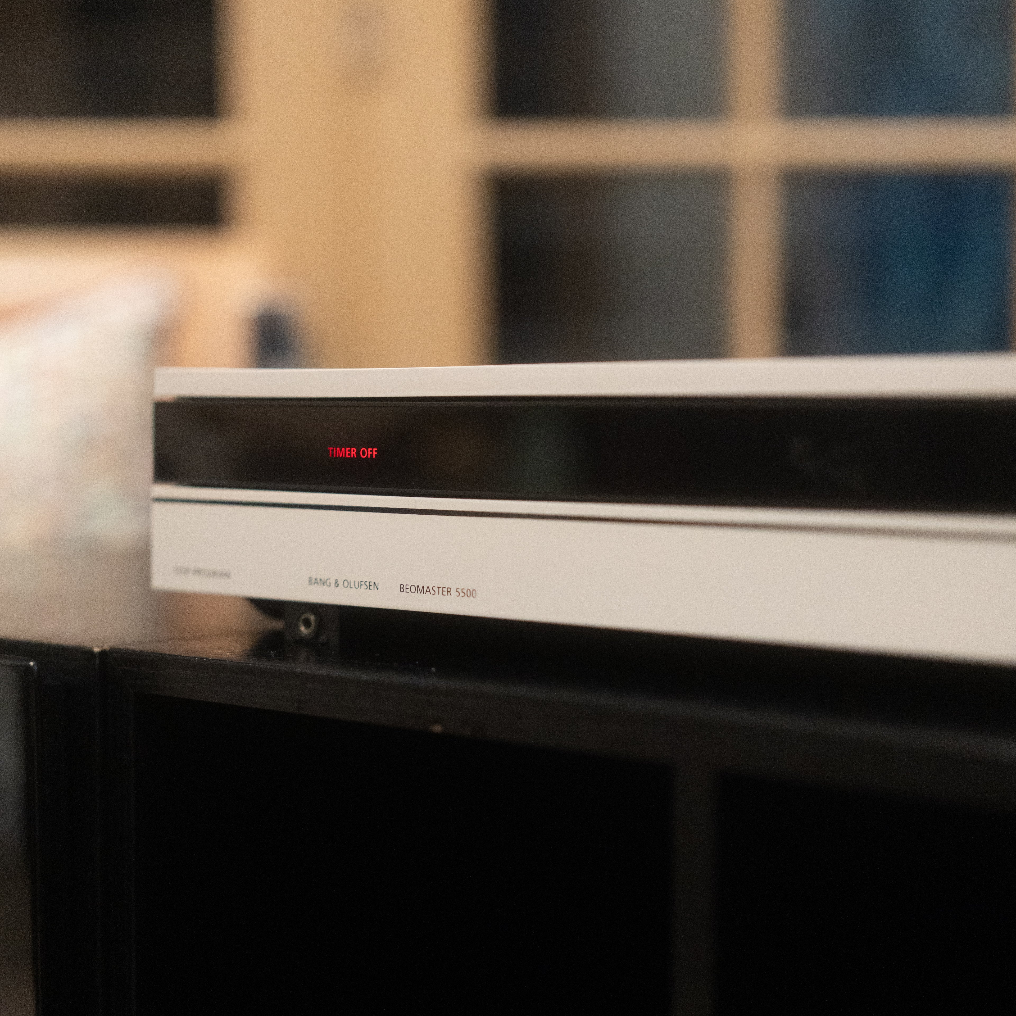 Bang & Olufsen | B&O BeoMaster 5500 - Limited Edition White