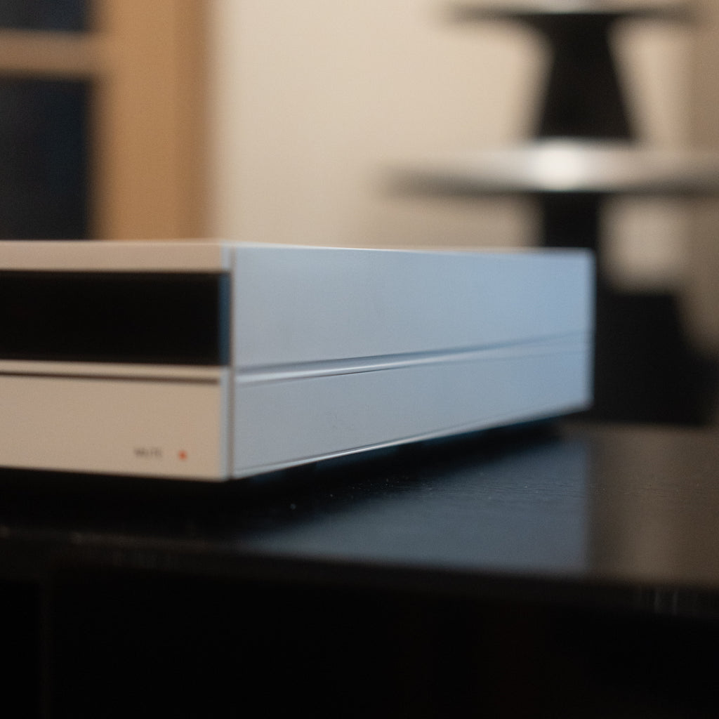 Bang & Olufsen | B&O BeoMaster 5500 - Limited Edition White