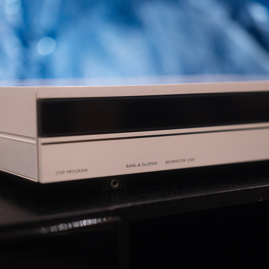 Bang & Olufsen | B&O BeoMaster 5500 - Limited Edition White