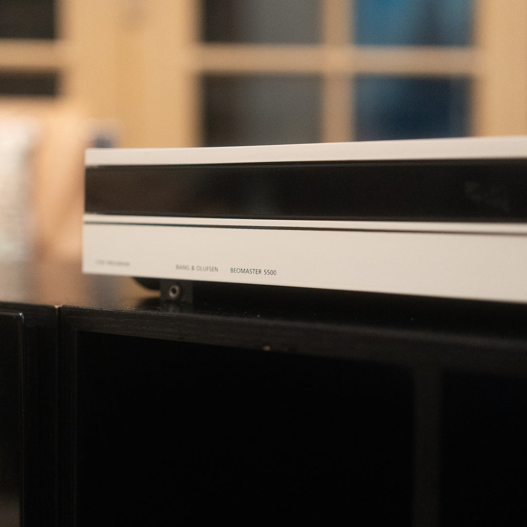 Bang & Olufsen | B&O BeoMaster 5500 - Limited Edition White