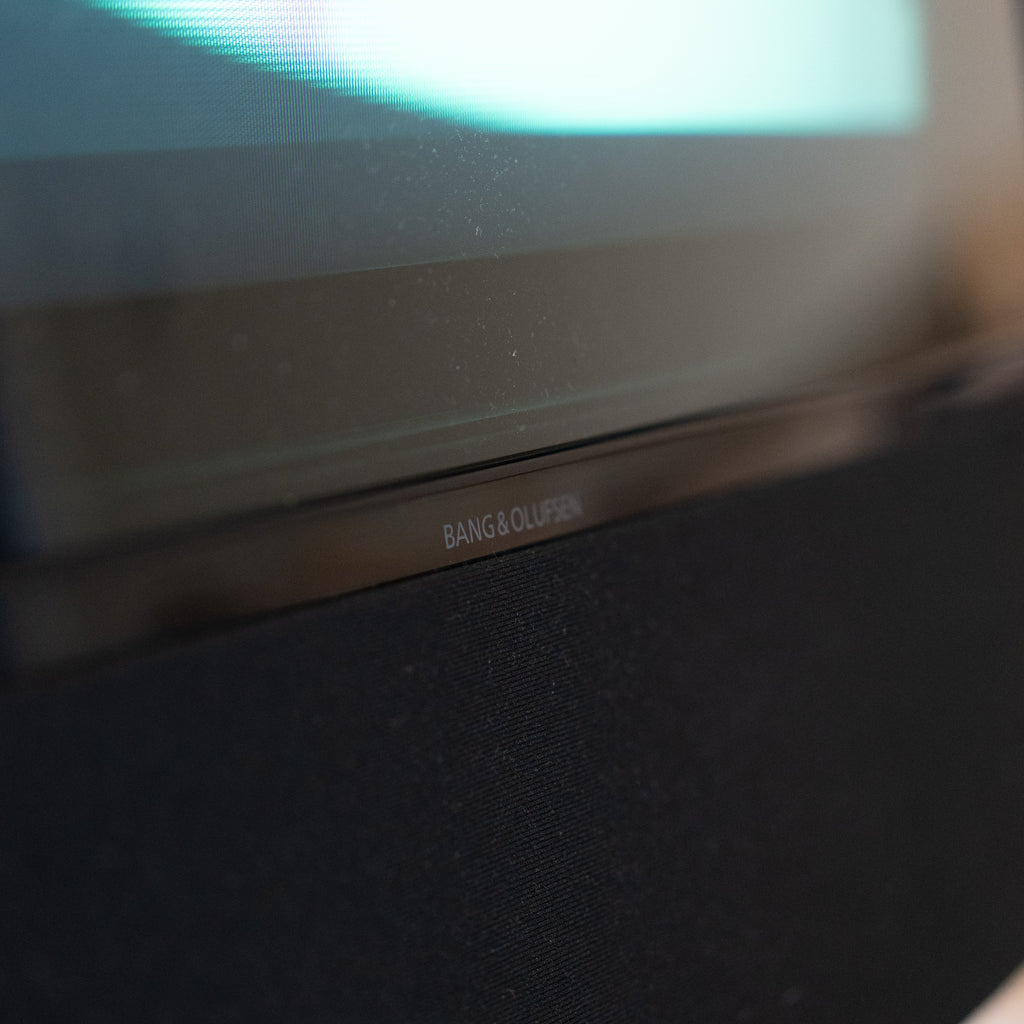 Bang & Olufsen | B&O MX4000 21” (S.W 3.10) + BEO4 Remote