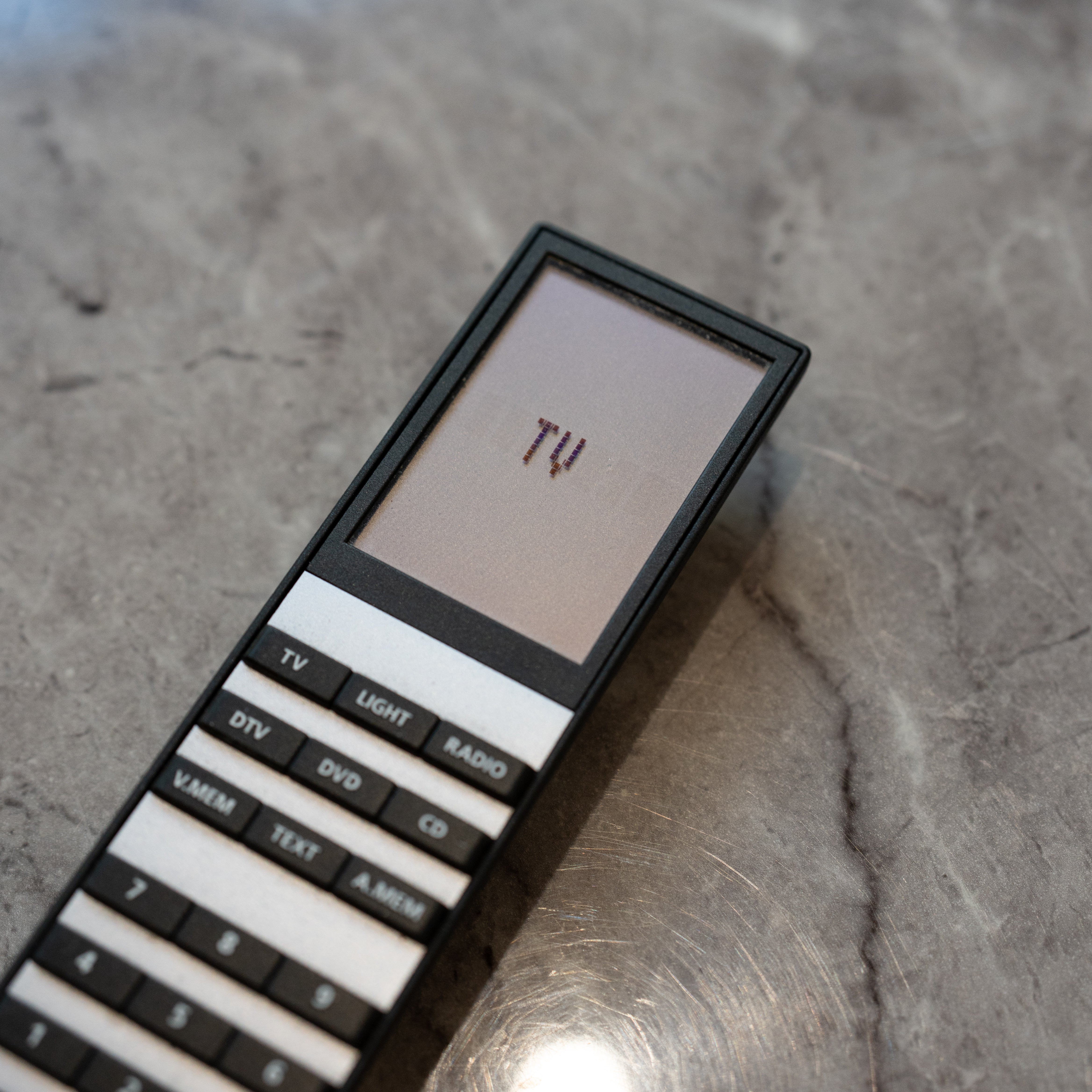 Bang & Olufsen | B&O Beo4 MK5 (Toggle) RARE B&O LOGO! – BeoVerse