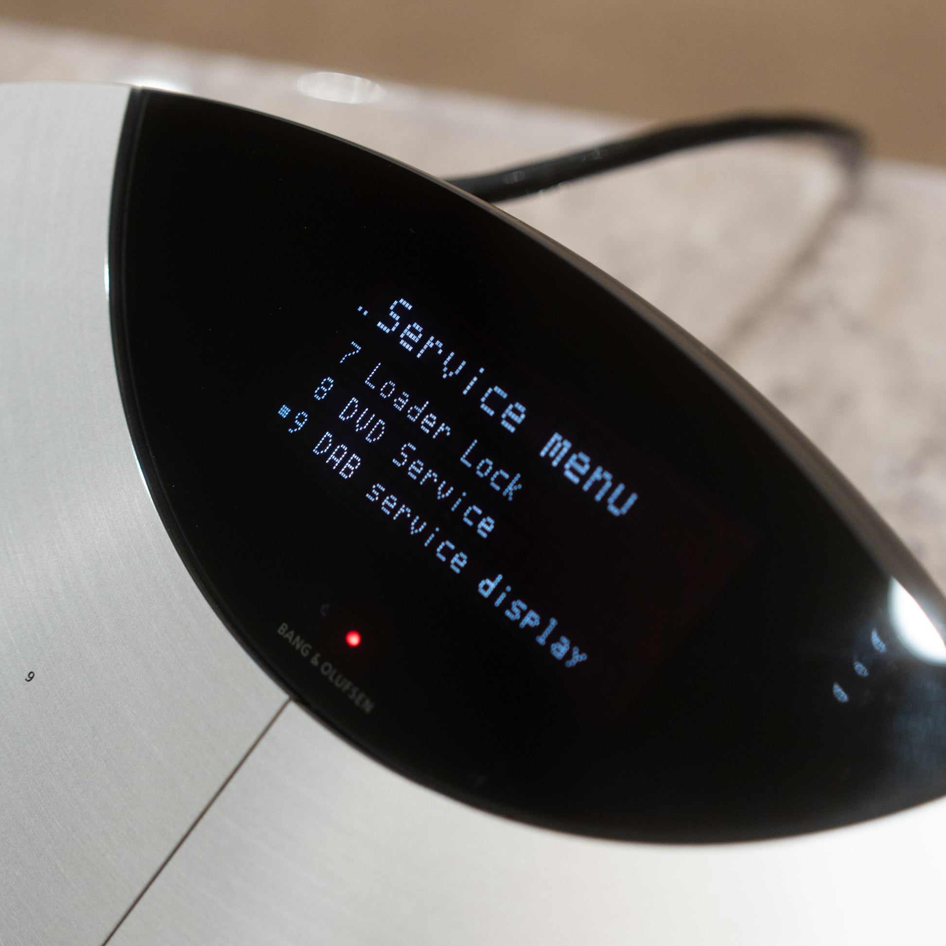 Bang & Olufsen | B&O BeoCenter 2 + Socket Unit - CD / DAB / AM / FM