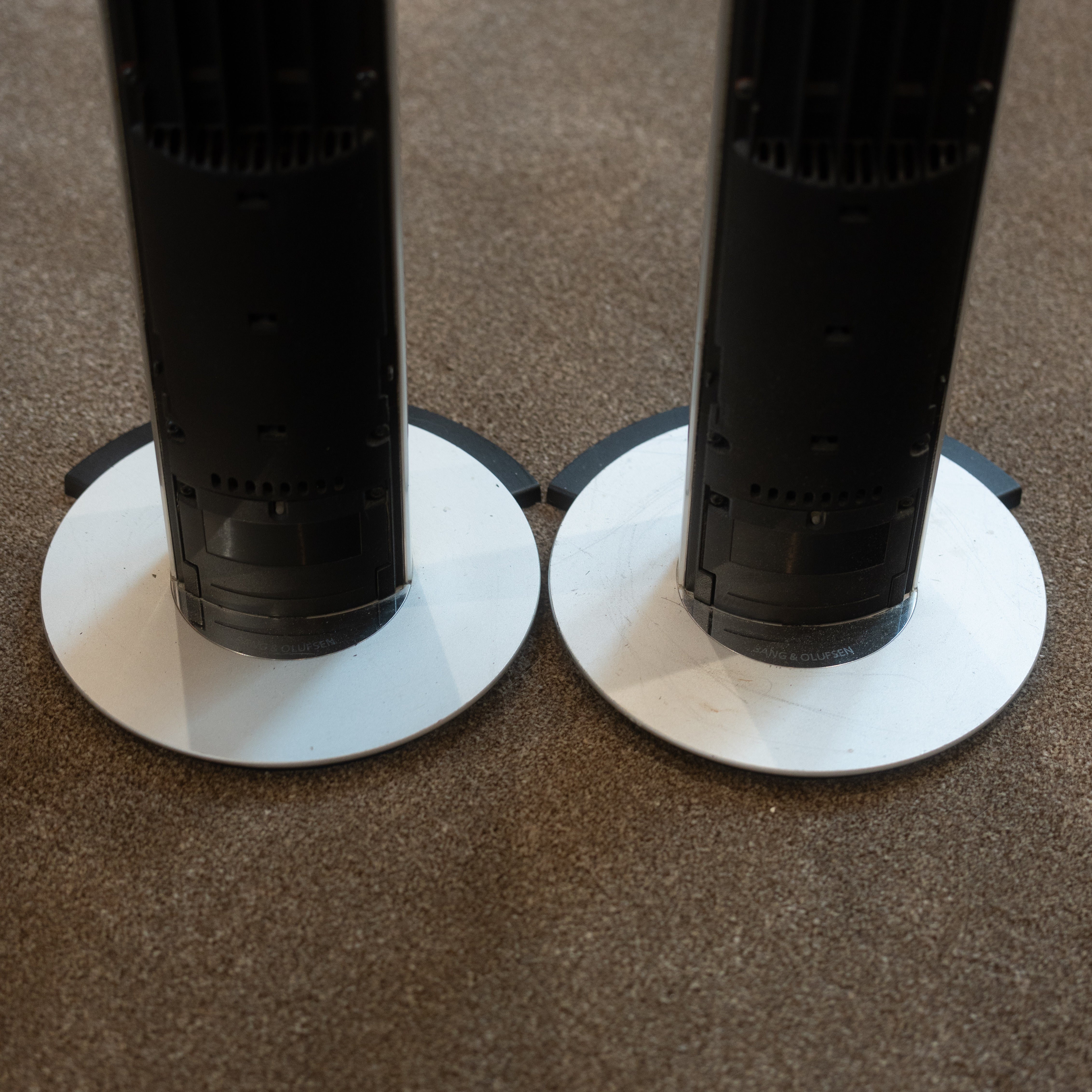 Bang & Olufsen B&O | BeoLab 6000 (Aluminium / Black) – BeoVerse