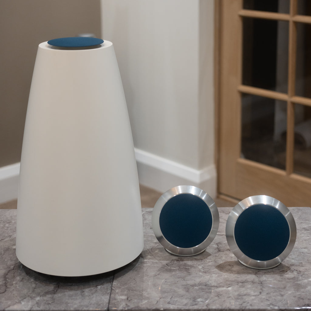 Bang & Olufsen | B&O Beolab 14 (Subwoofer + Table Standing Speakers) WHITE+BLUE