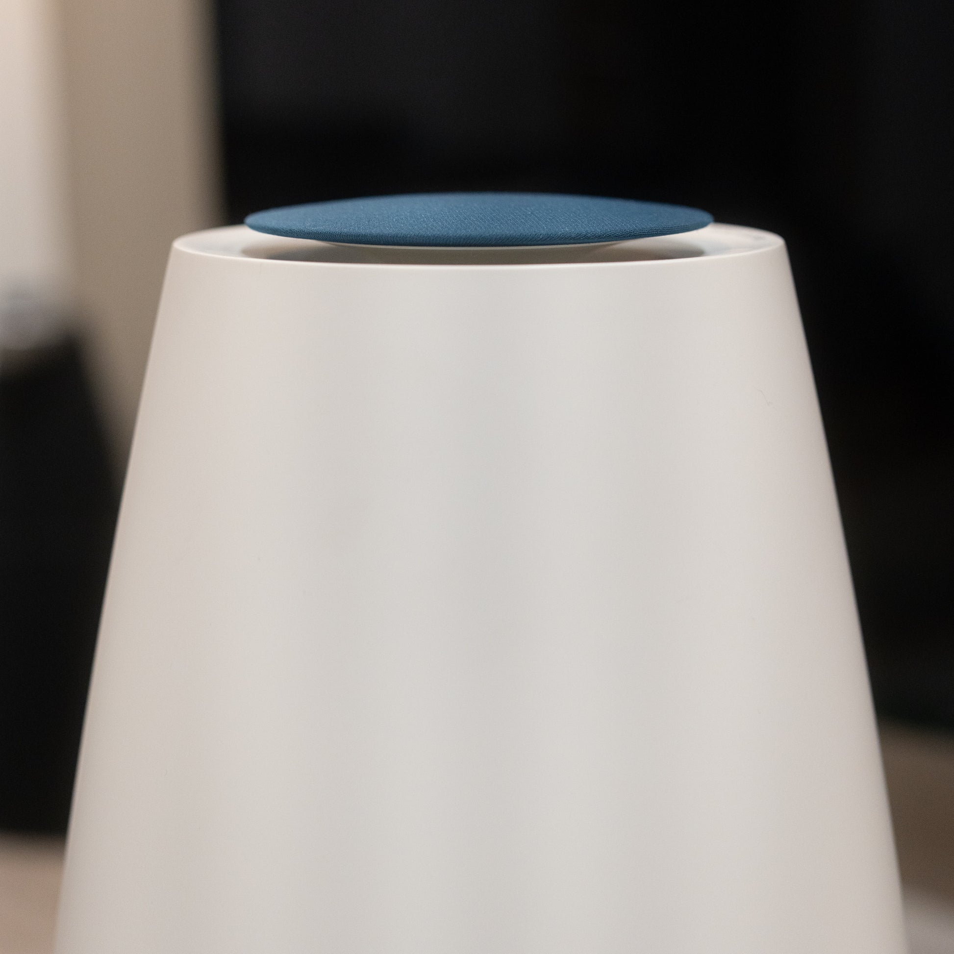Bang & Olufsen | B&O Beolab 14 (Subwoofer + Table Standing Speakers) WHITE+BLUE