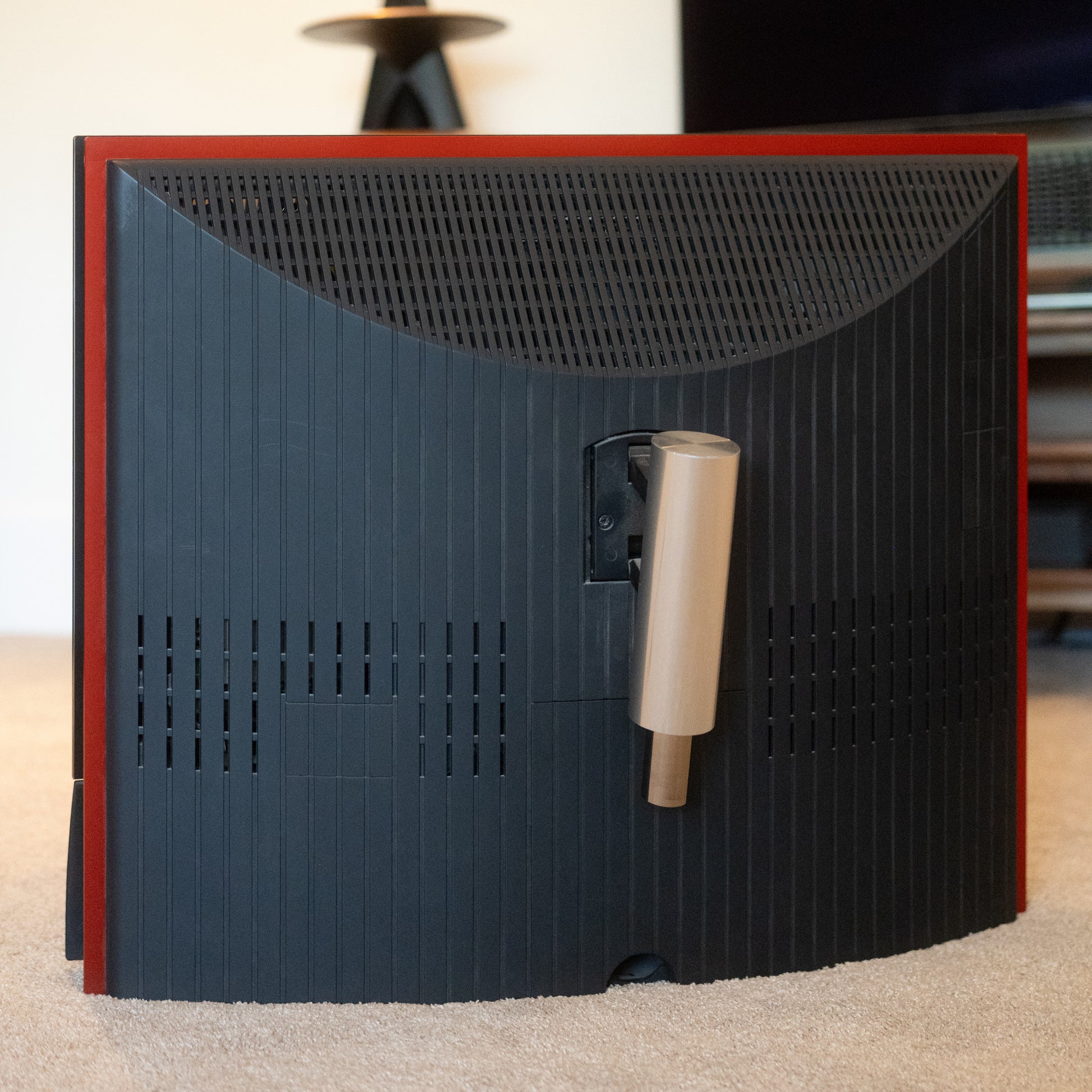 Bang & Olufsen | B&O BeoVision 6-26 (RED) SW: 5.2 + Wall Bracket - Type: 6272