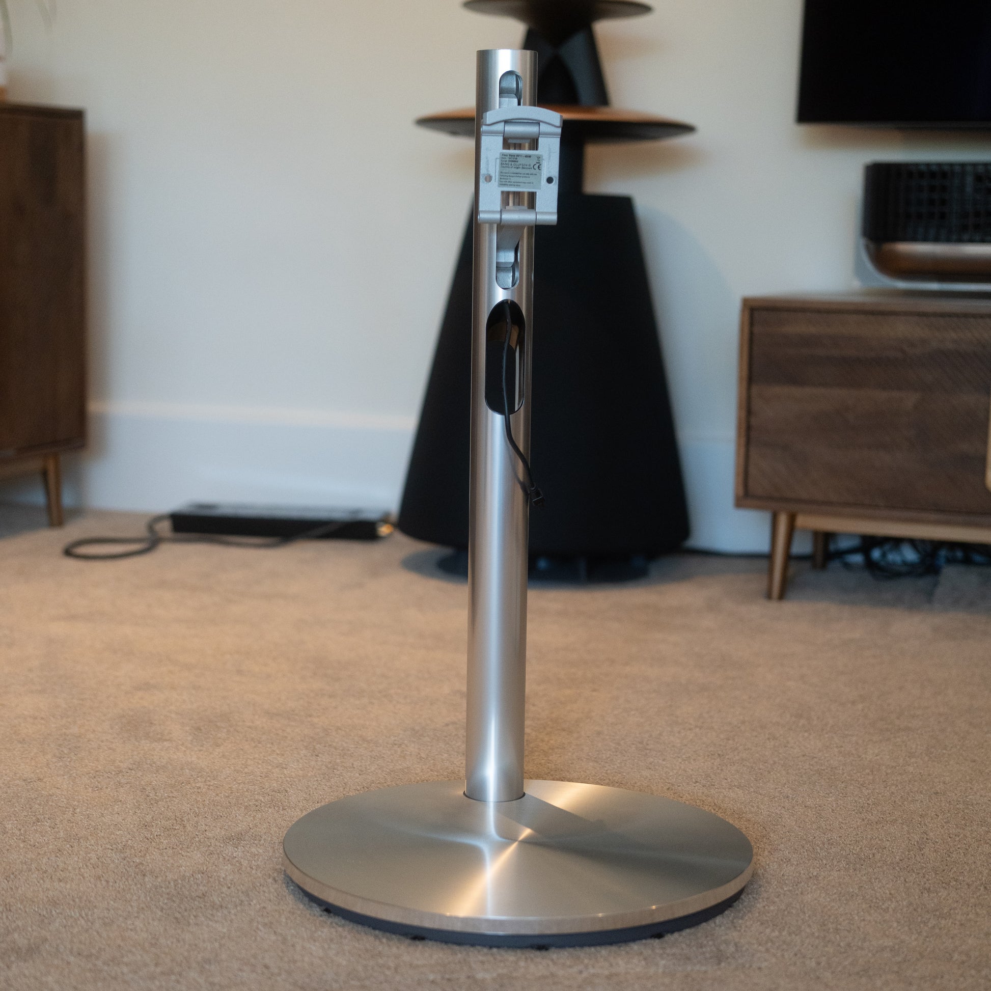 Bang & Olufsen | B&O Beovision 11 (40/46) Motorised Floor Stand - Boxed!