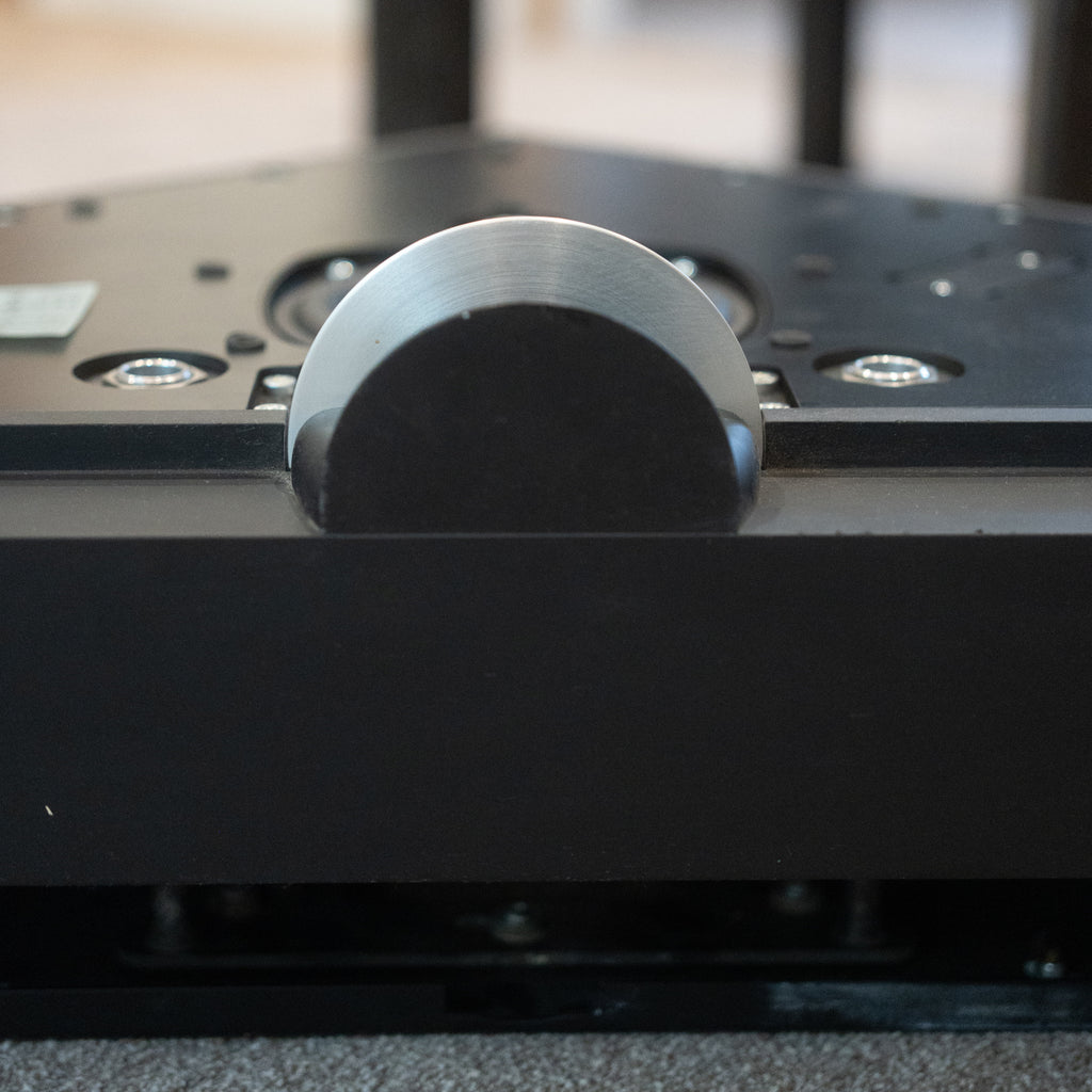 Bang & Olufsen | B&O Beolab 10 (Includes Wall Bracket!)