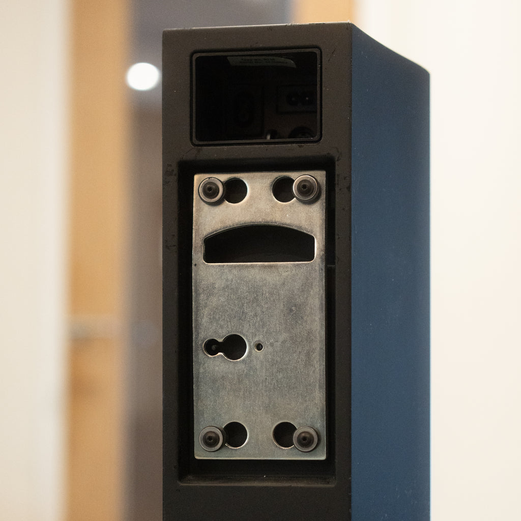 Bang & Olufsen | B&O Beolab 7-4 - Silver(Includes Mounting Bracket)- Type : 6215