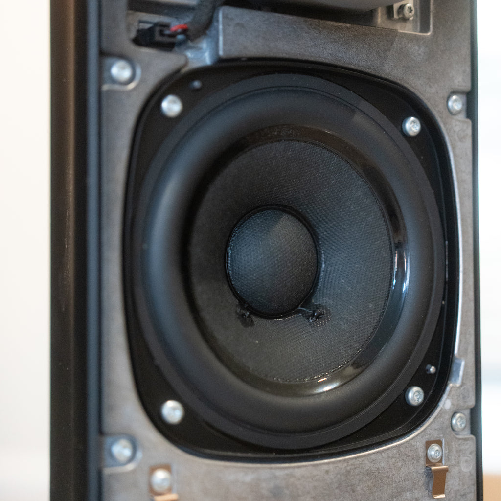 Bang & Olufsen | B&O Beolab 7-4 - Silver(Includes Mounting Bracket)- Type : 6215