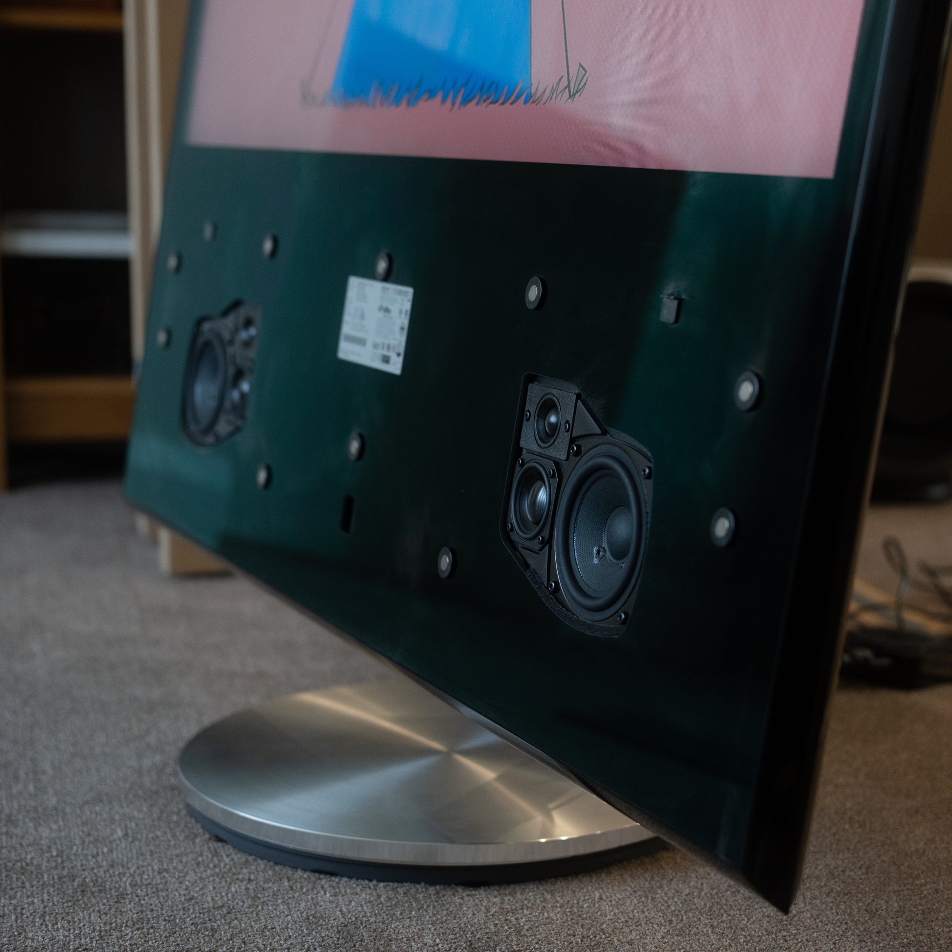 Bang & Olufsen | B&O BeoVision 11-46" - MK4 (Floor Stand+Beoremote One) - BLACK