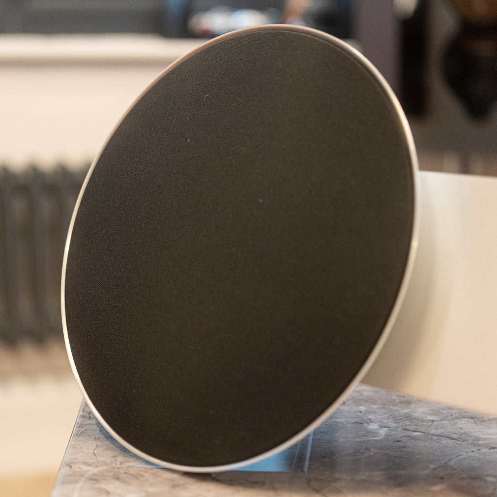 Bang & Olufsen | B&O Beosound 8 (Black/Aluminium) Remote + Adapter!