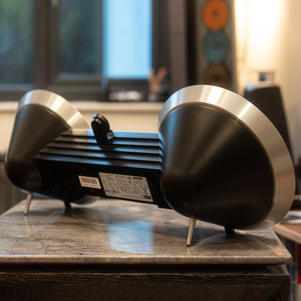 Bang & Olufsen | B&O Beosound 8 (Black/Aluminium) Remote + Adapter!