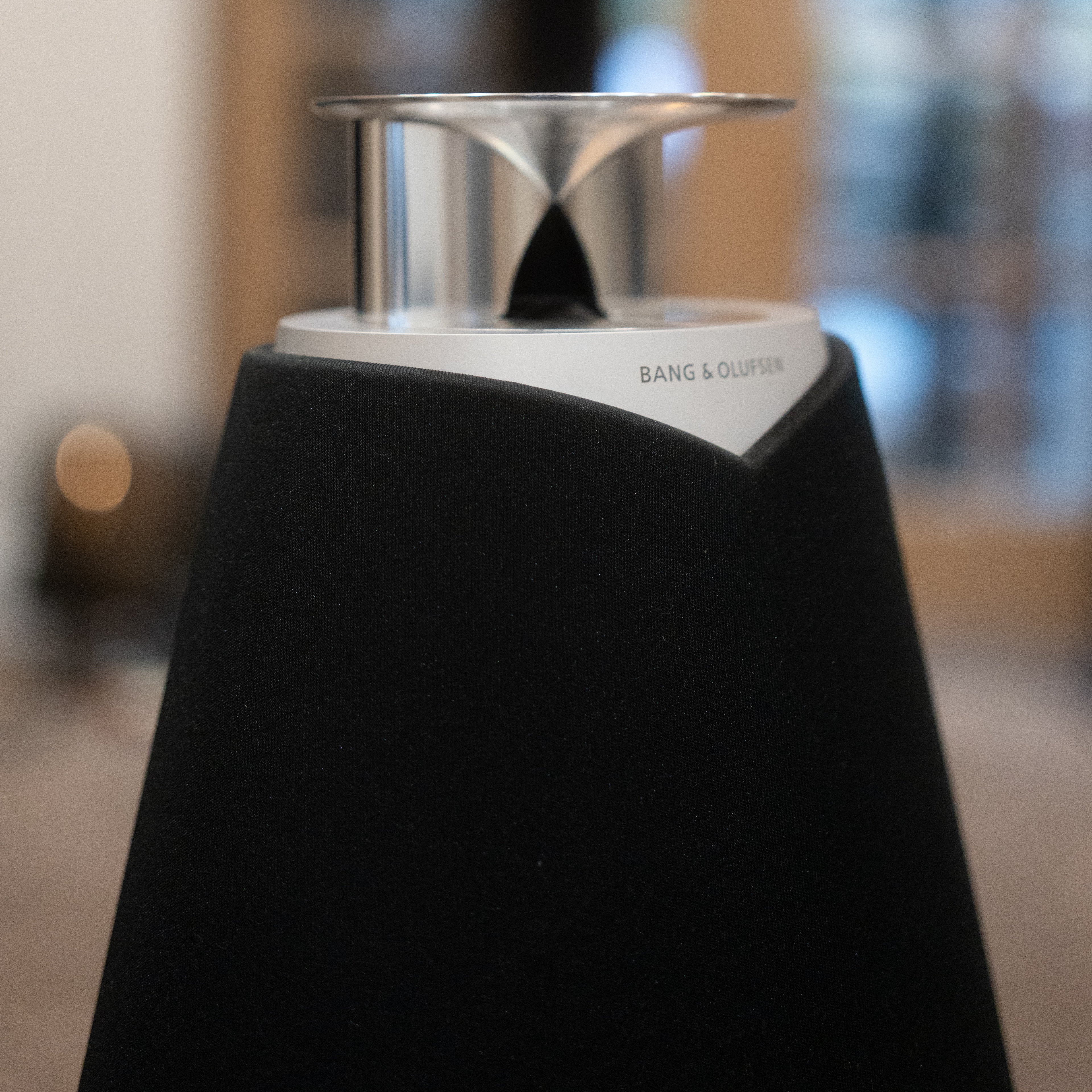 Bang & Olufsen | B&O BeoLab 20 (Black/Aluminium) WiSA-Powerlink-RCA