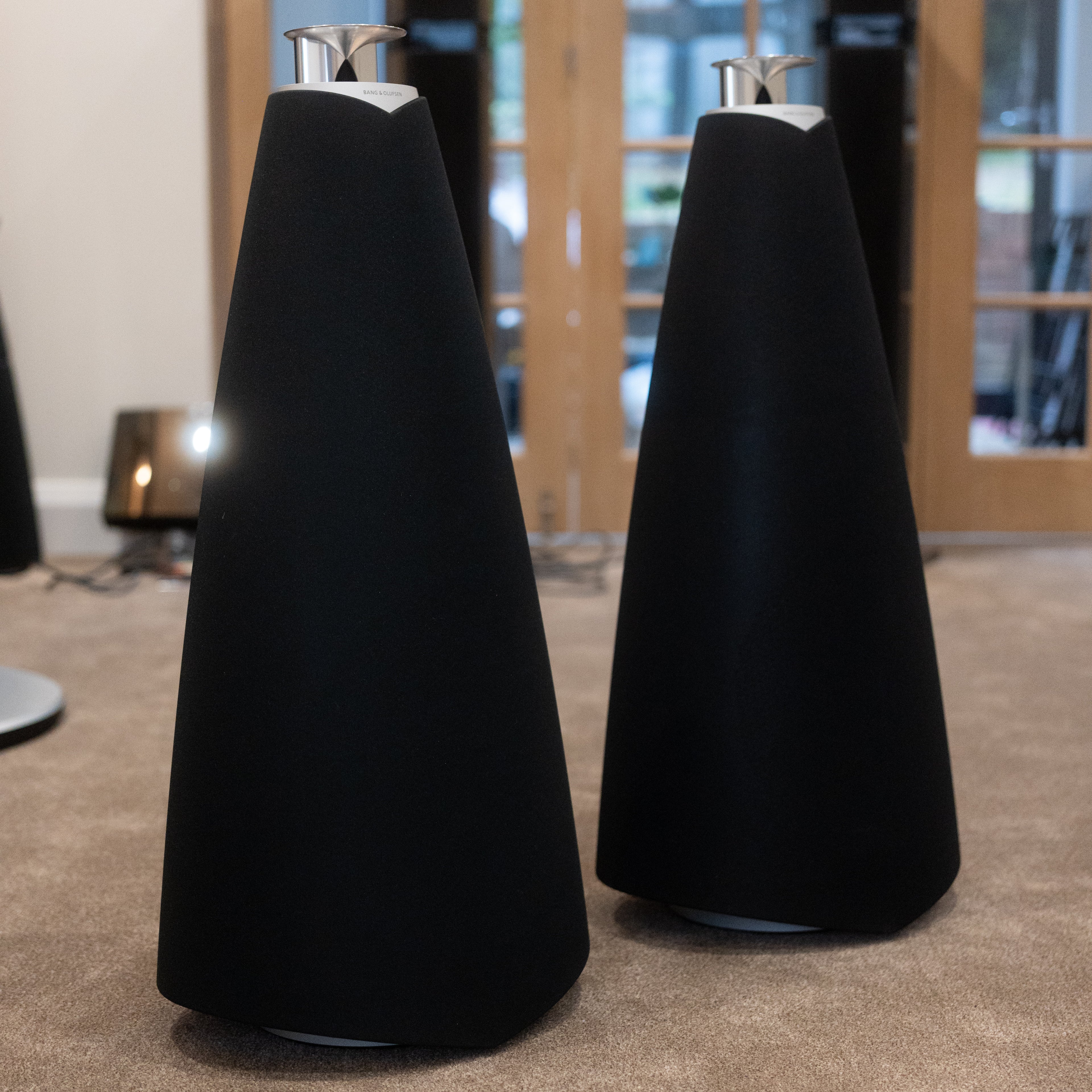 Bang & Olufsen | B&O BeoLab 20 (Black/Aluminium) WiSA-Powerlink-RCA