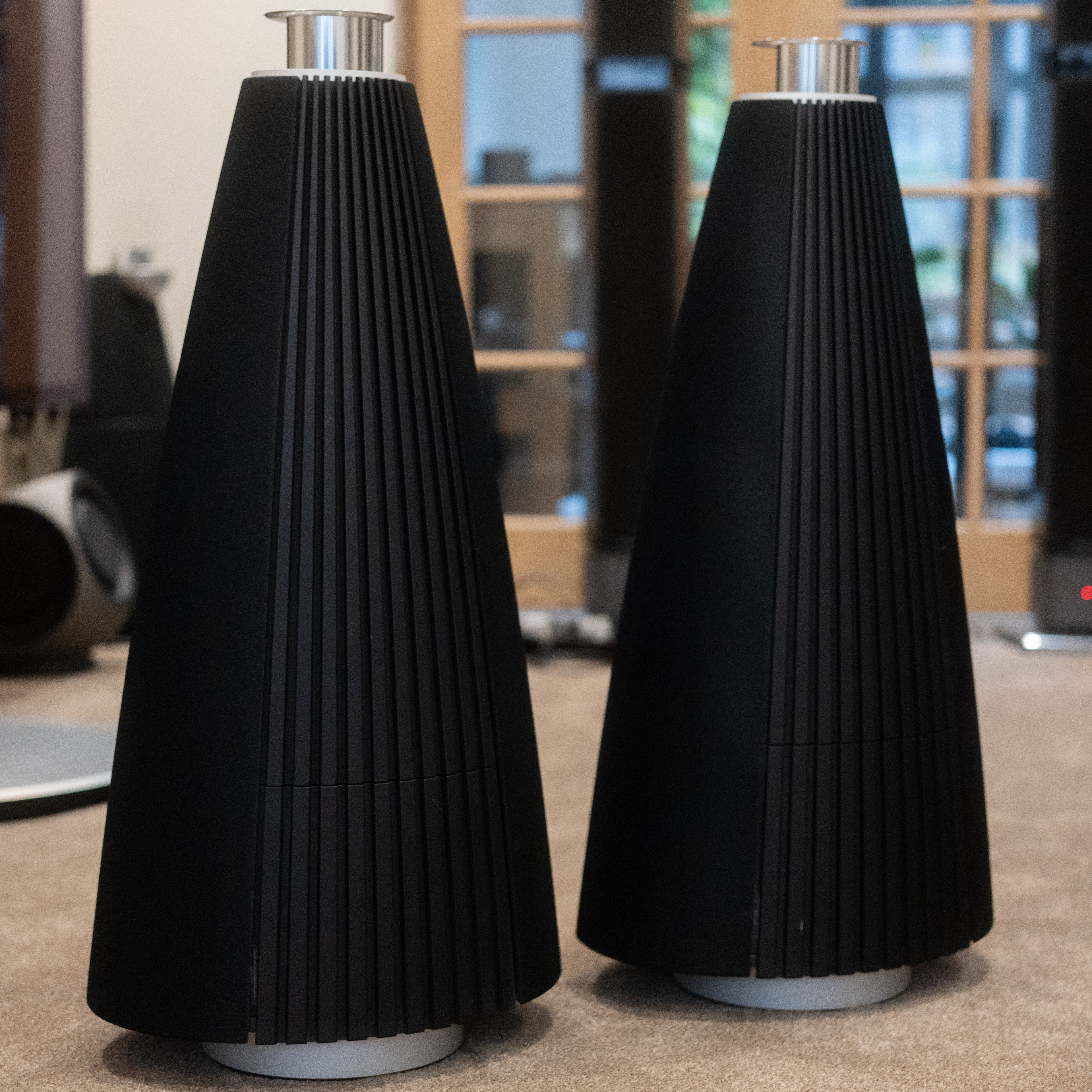 Bang & Olufsen | B&O BeoLab 20 (Black/Aluminium) WiSA-Powerlink-RCA