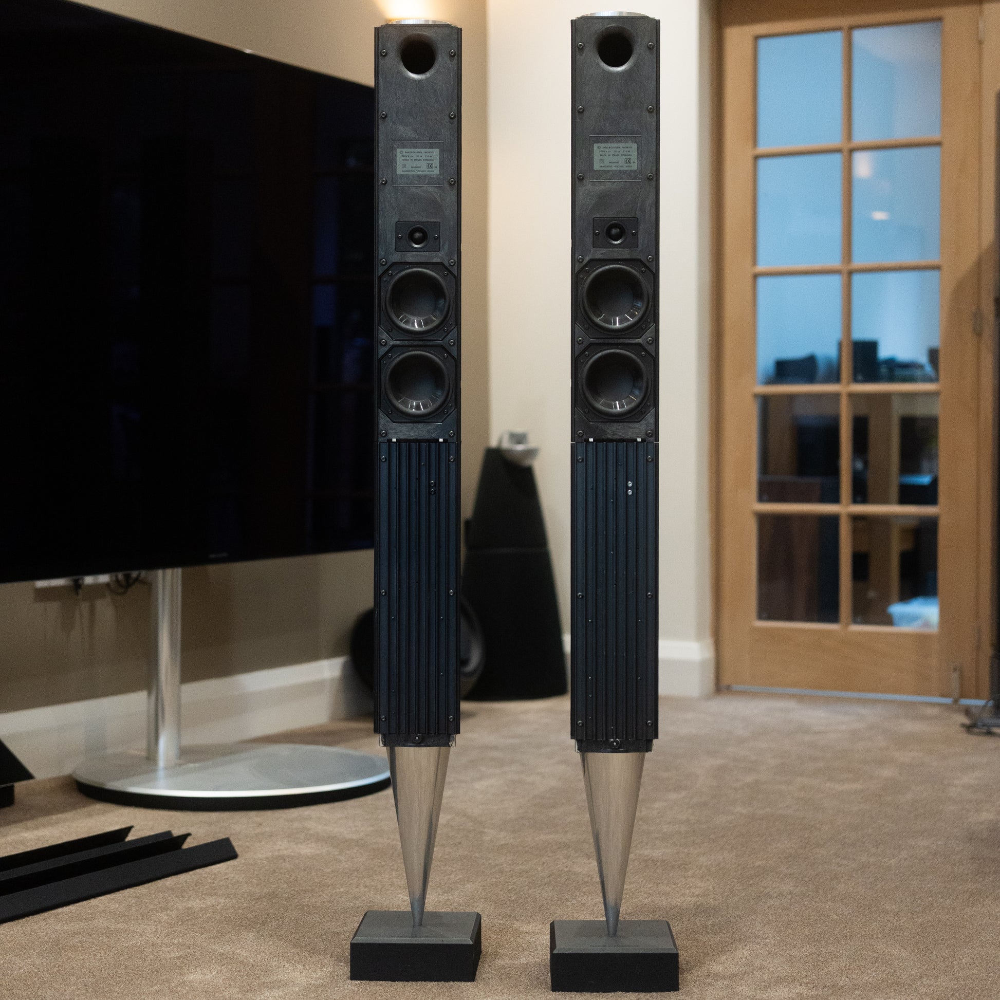 Bang & Olufsen | B&O BeoLab 8000 MK2