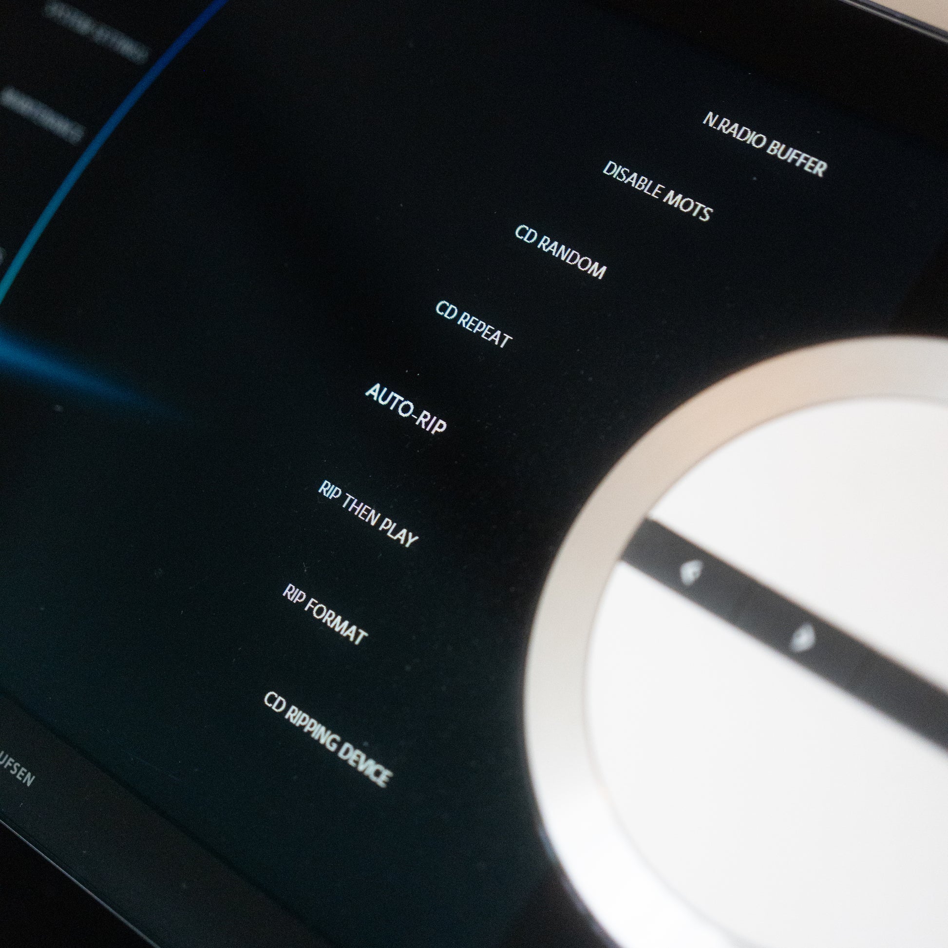 Bang & Olufsen | B&O BeoSound/Beomaster 5  1TB (Wall Bracket) + CD Ripper