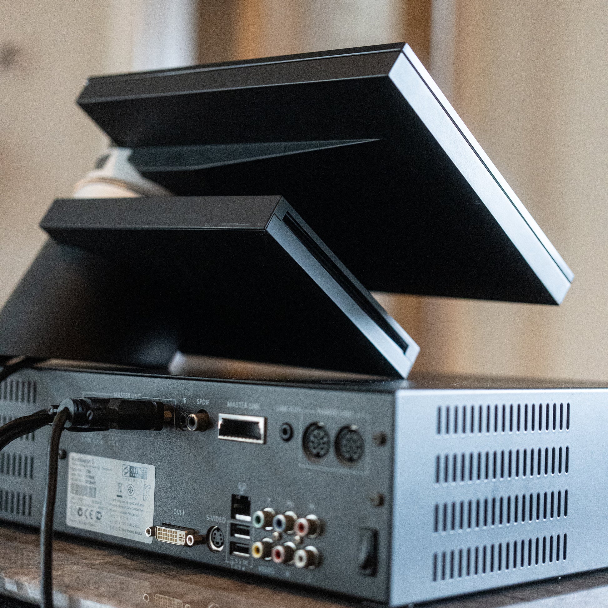Bang & Olufsen | B&O BeoSound/Beomaster 5  1TB (Wall Bracket) + CD Ripper
