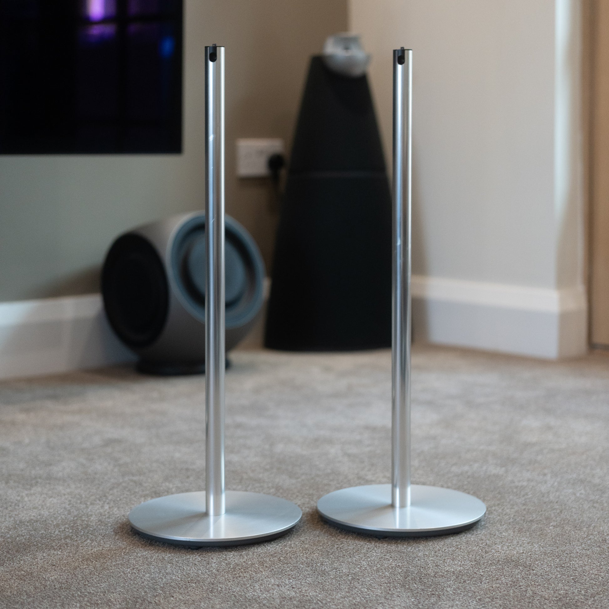 Bang & Olufsen | B&O Beolab 3 (Type: 6892)  + OEM Floor Stands
