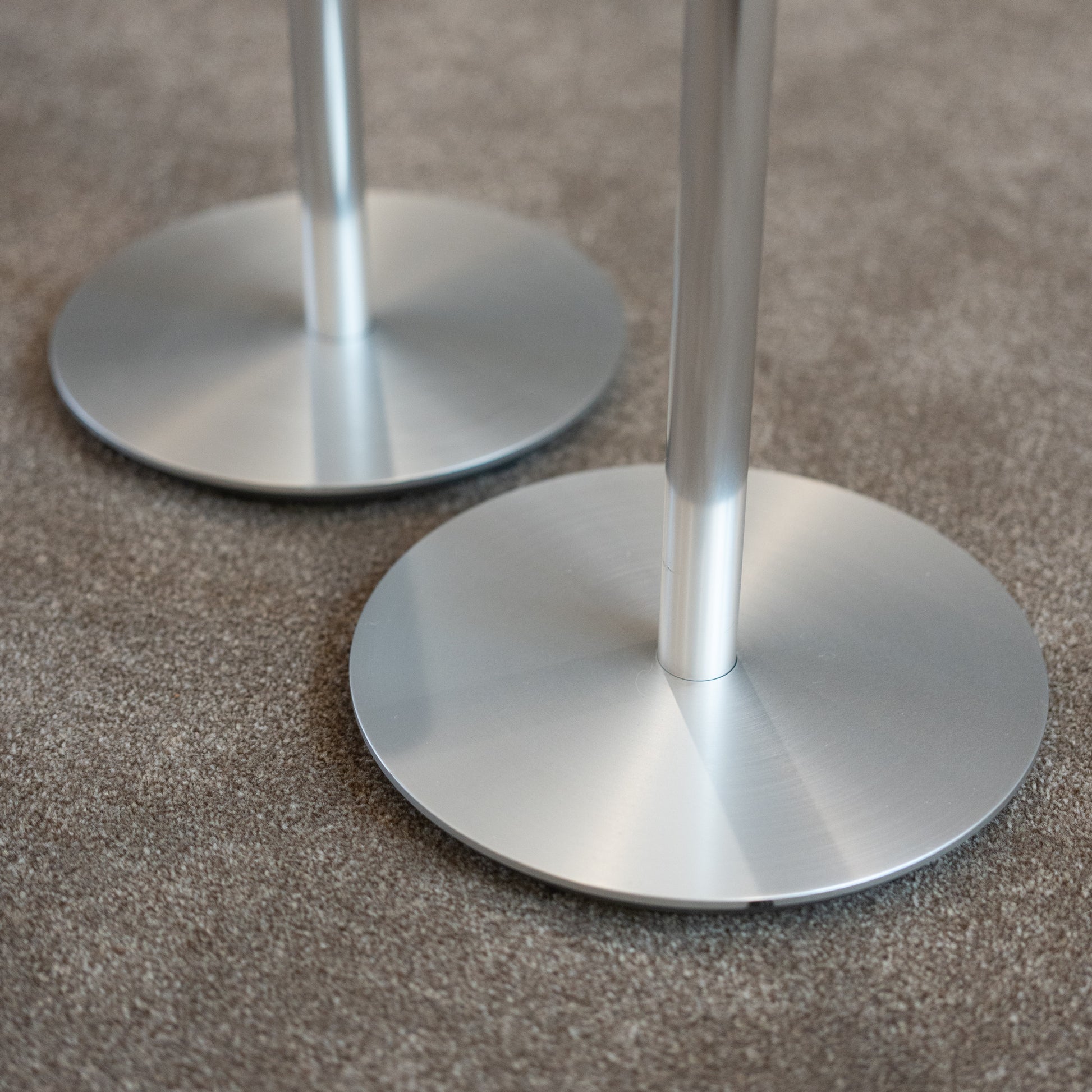 Bang & Olufsen | B&O Beolab 3 (Type: 6892)  + OEM Floor Stands