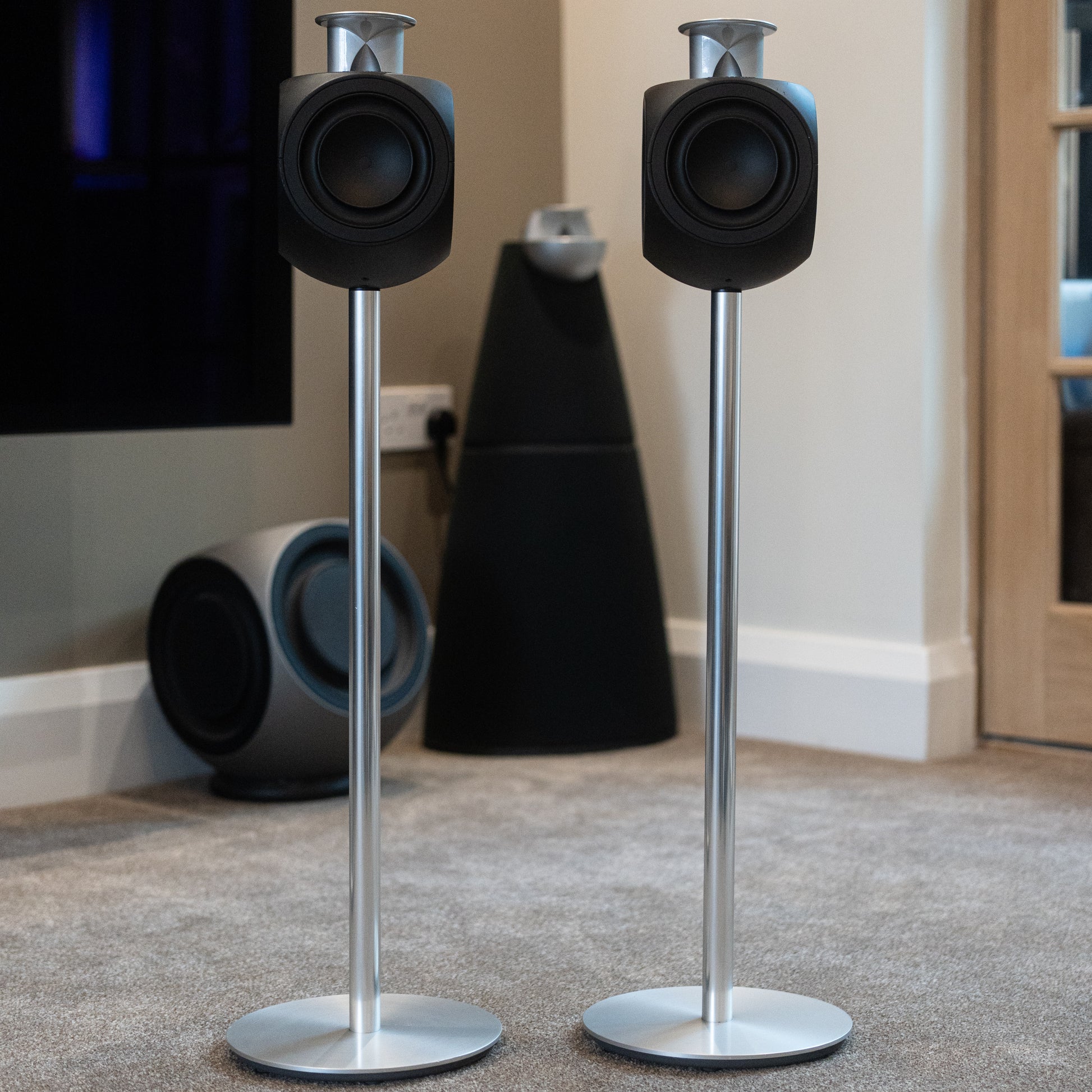 Bang & Olufsen | B&O Beolab 3 (Type: 6892)  + OEM Floor Stands