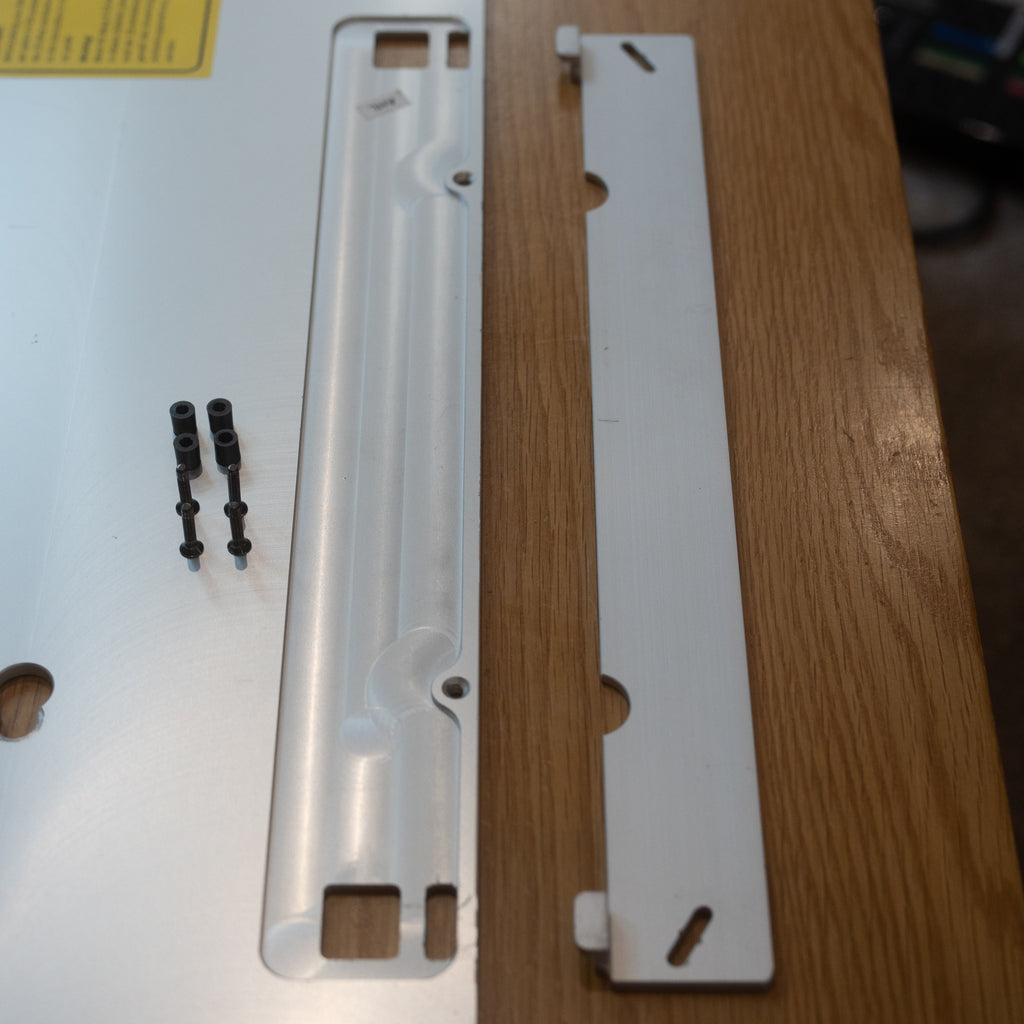 Bang & Olufsen | B&O BeoSound 9000 Horizontal Wall Bracket (With Screws)