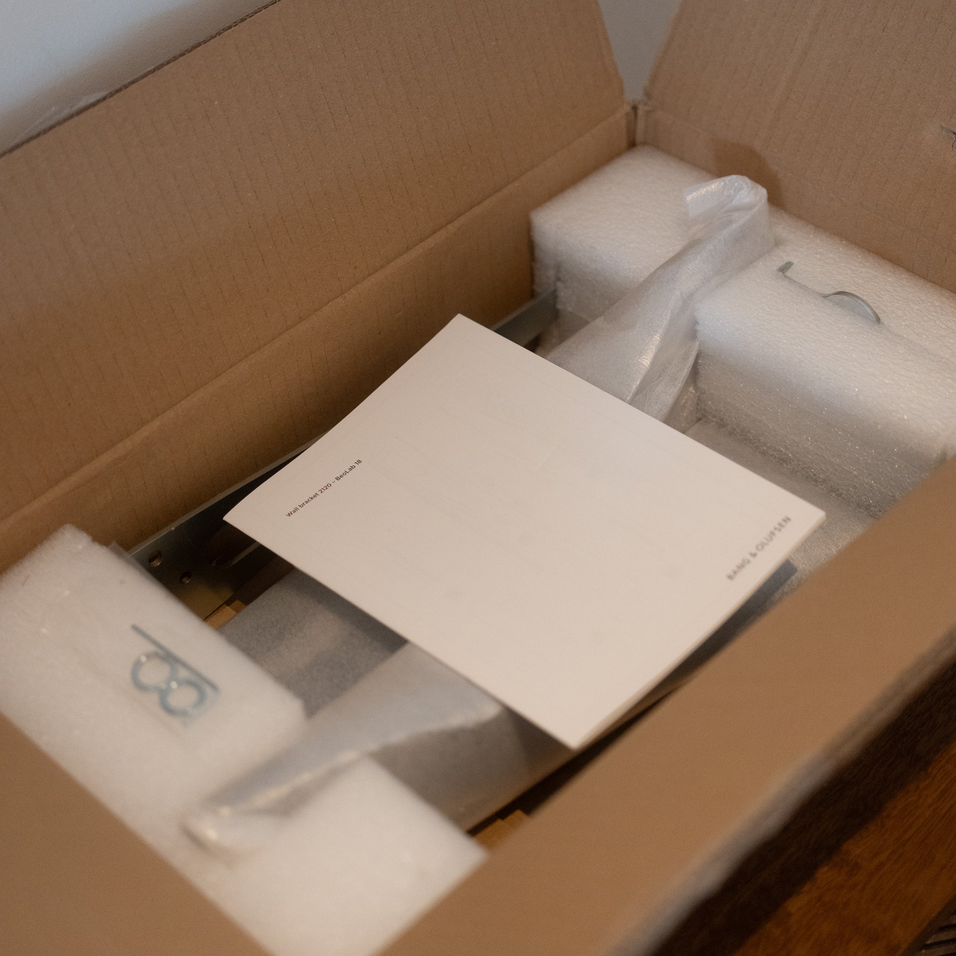 Bang & Olufsen | B&O Beolab 18 - Wall Bracket (Black)